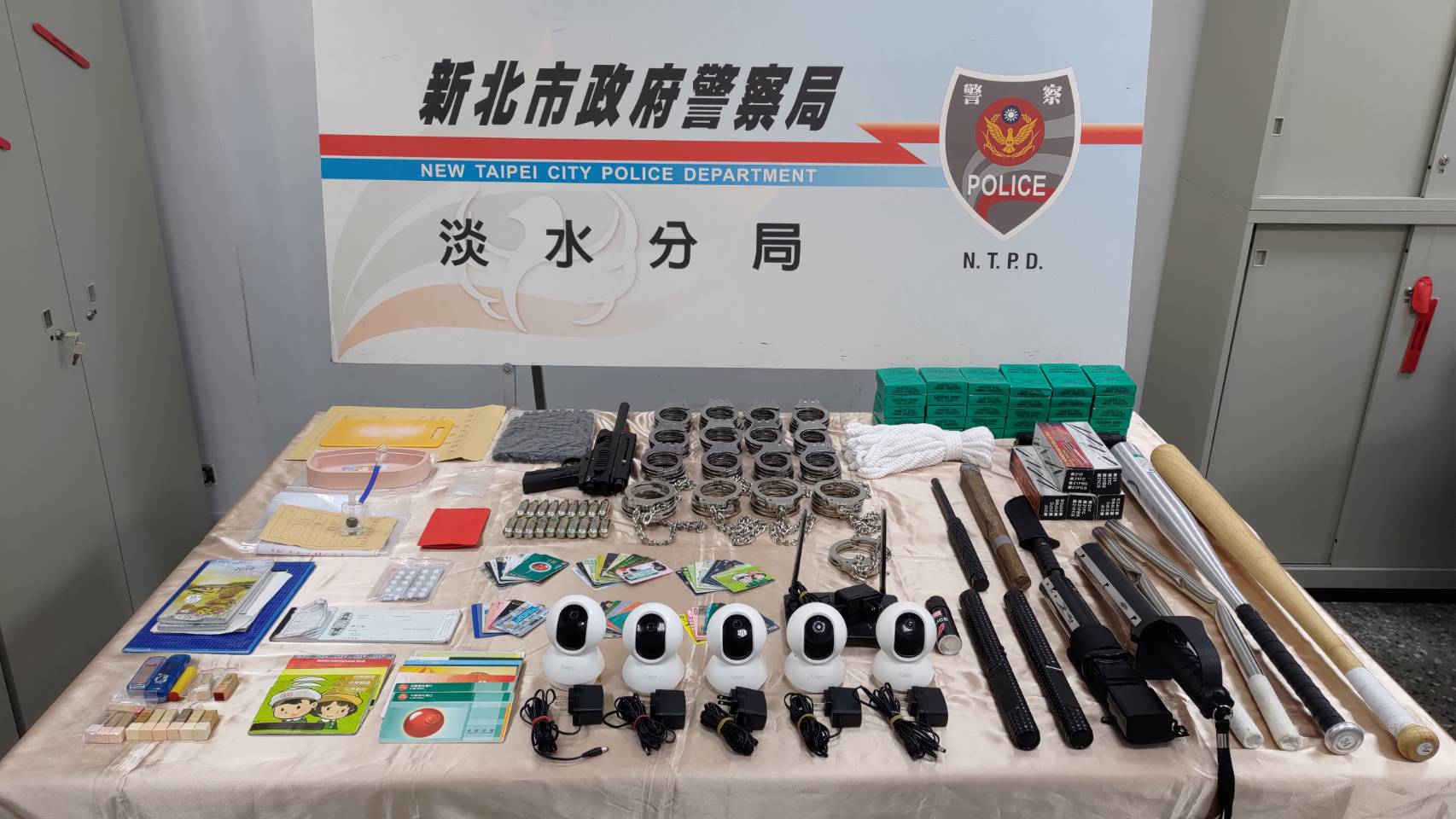 警方查扣犯罪證物。（警方提供）