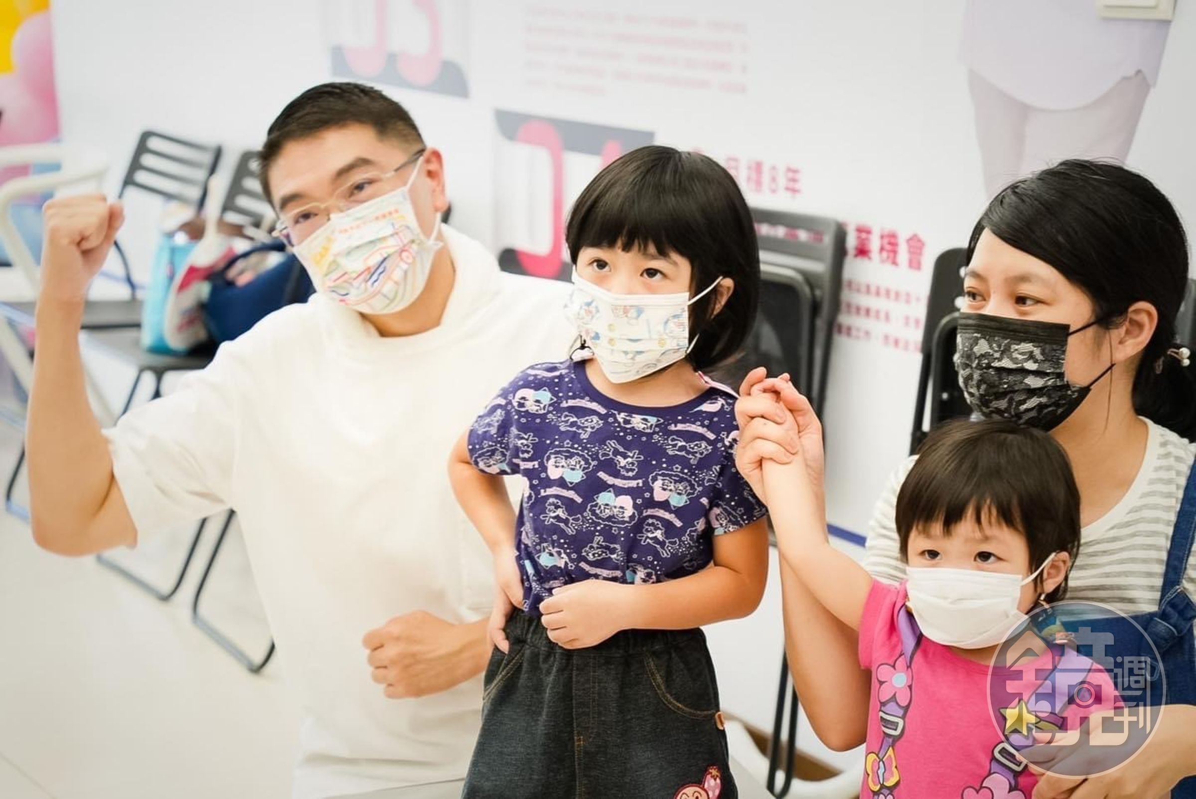 基隆的身心障礙人口比例相較鄰近縣市來得高。以2021年的數據來看，新北市身障人口只占4.3％，基隆卻有5.9％、超過2萬人。謝國樑坦言，因為基隆不是直轄市，財政收支劃分相對比較辛苦，自然就會出現很多應照顧卻未照顧到的人，這是他想繼續努力的。