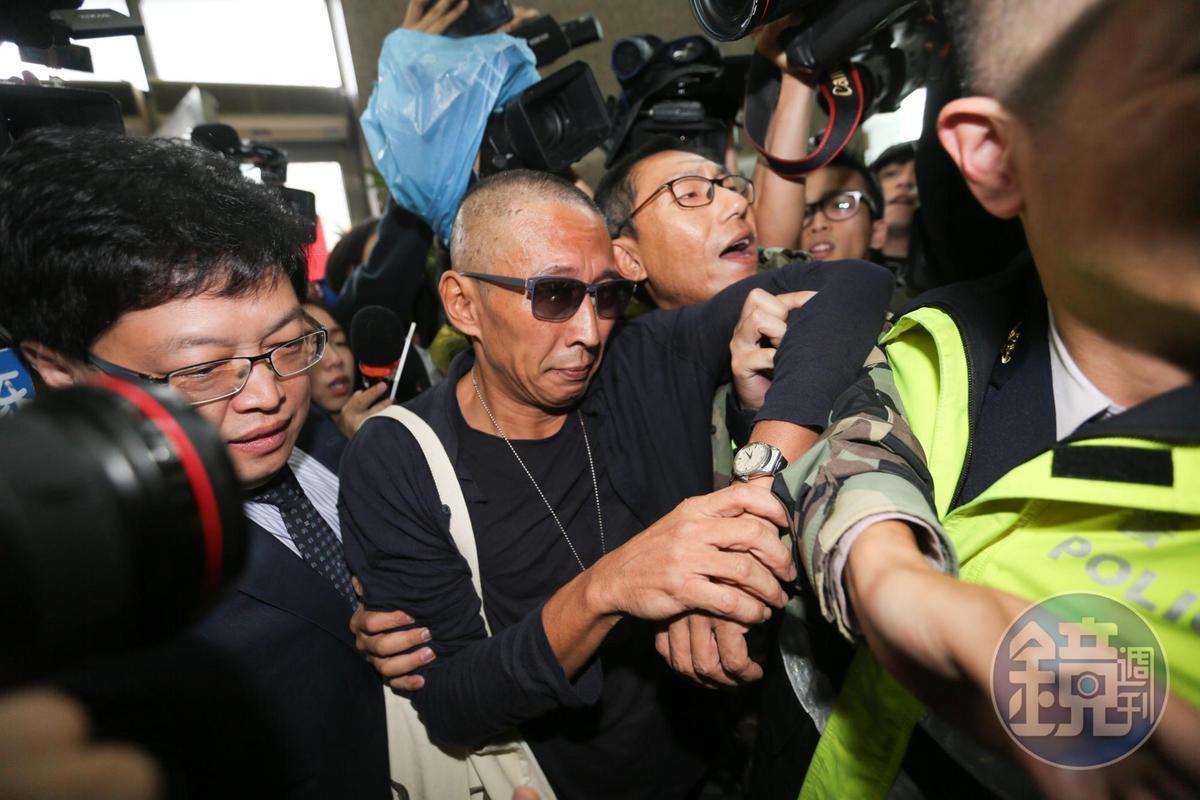 導演鈕承澤遭同舍受刑人具名投書媒體,爆料在獄中享特權。(本刊資料照)