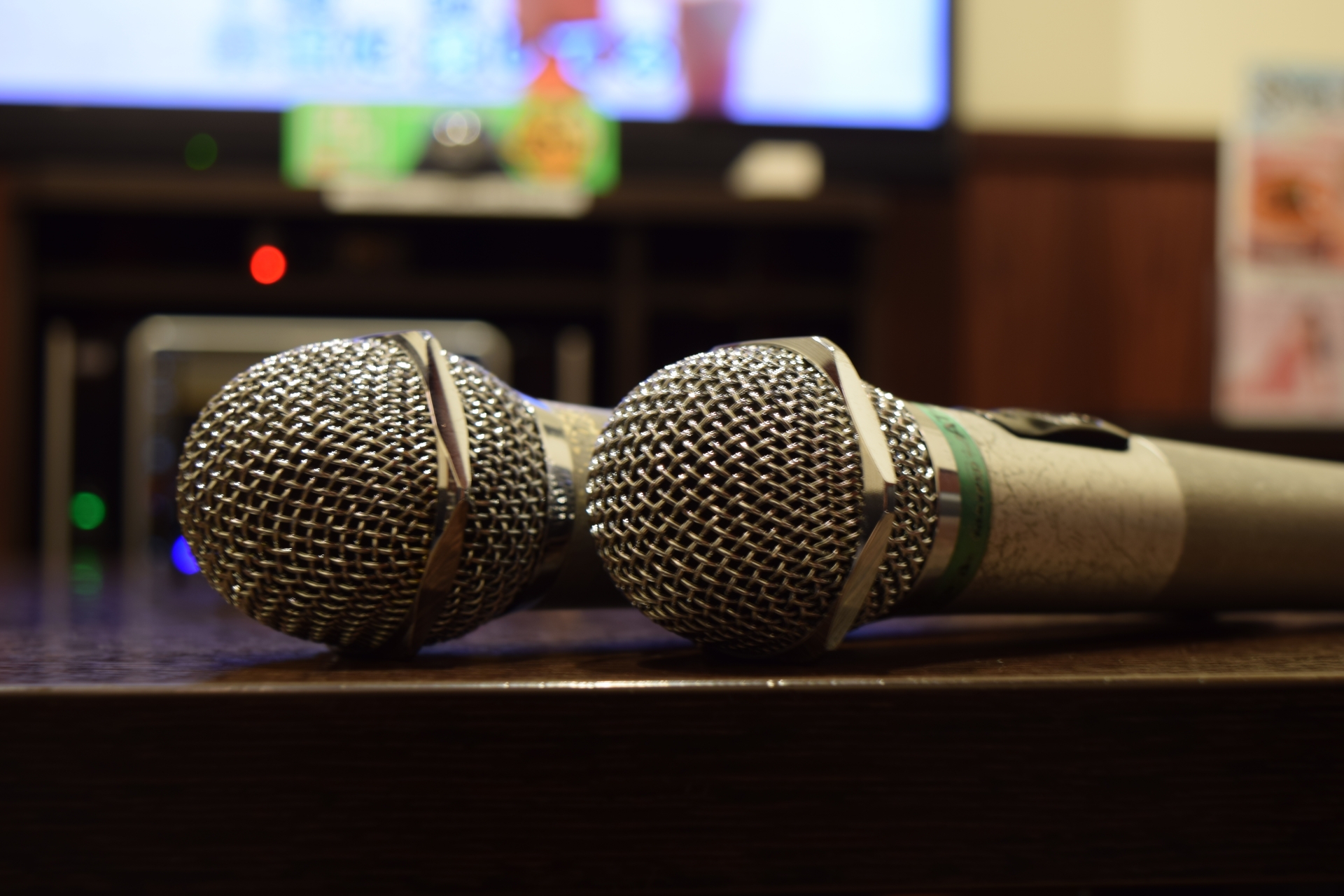 不少人喜歡到KTV歡唱舒壓。(示意圖,photoAC)