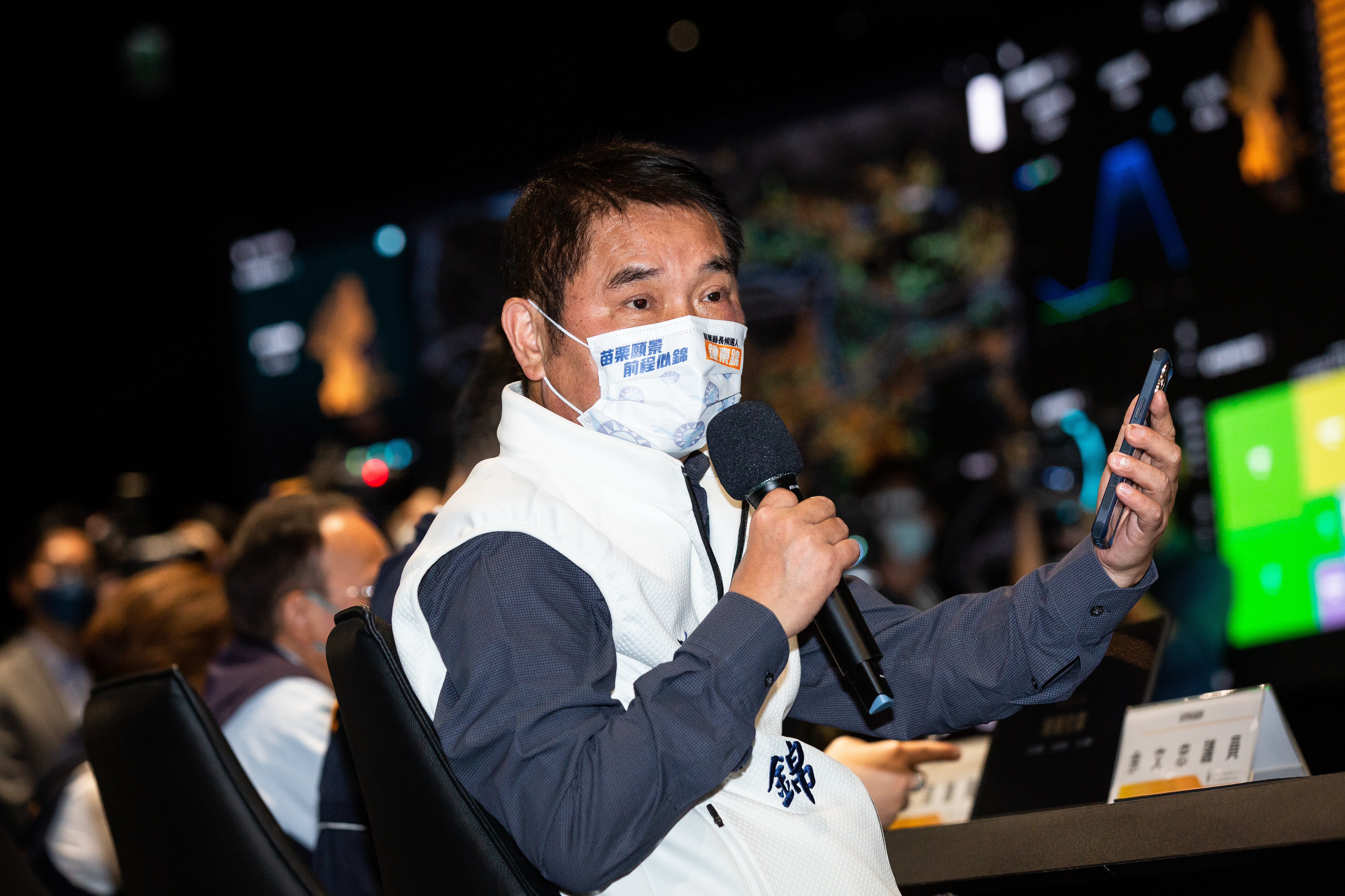 苗栗縣長候選人最新民調顯示，1號鍾東錦支持度為37.75%力壓群雄。（本刊資料照）