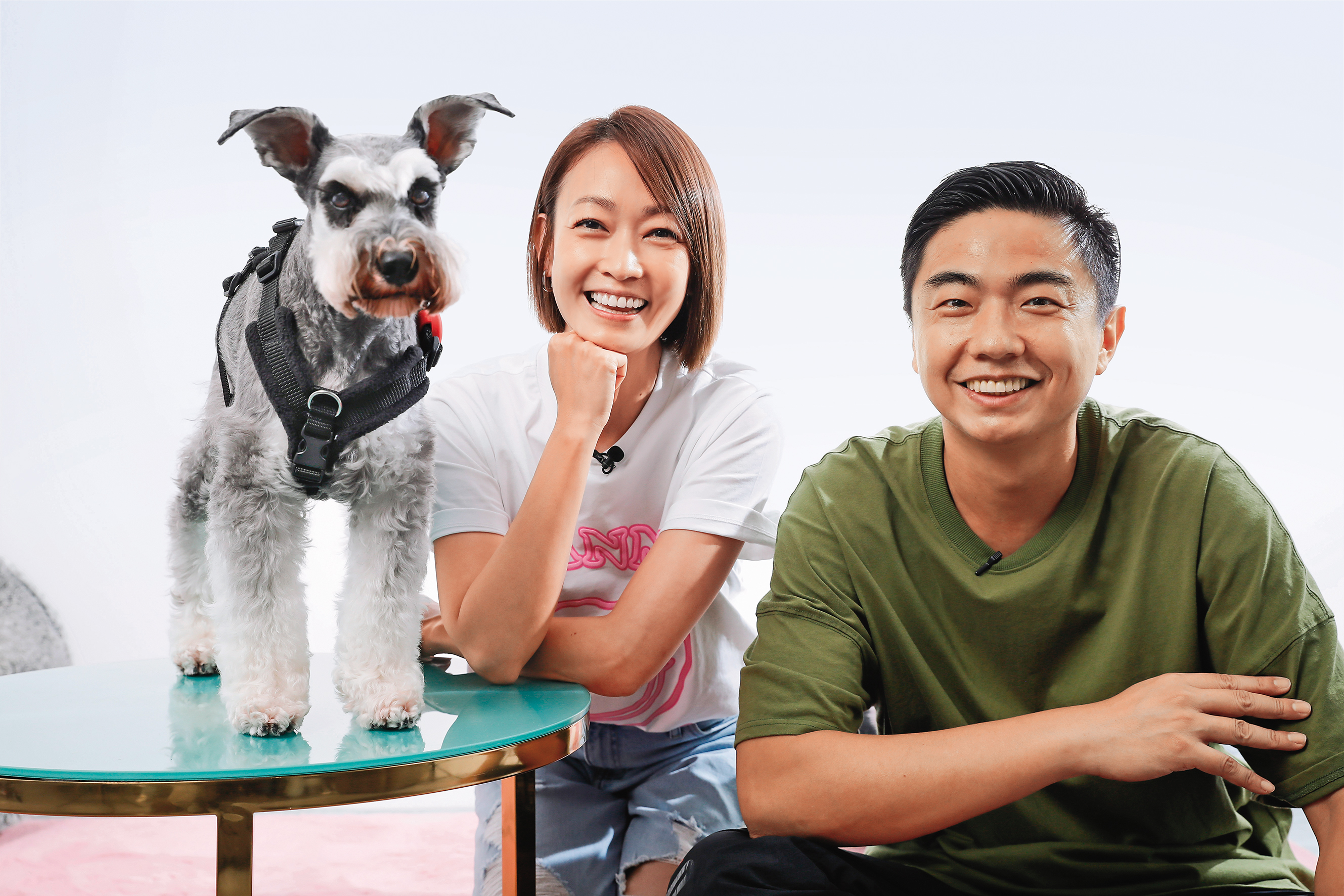 潘慧如帶著狗兒子雪寶來跟熊爸敘舊，七歲的雪寶在棚裡愉快的奔跑，但只要聽到潘慧如叫喊立即乖乖回來。