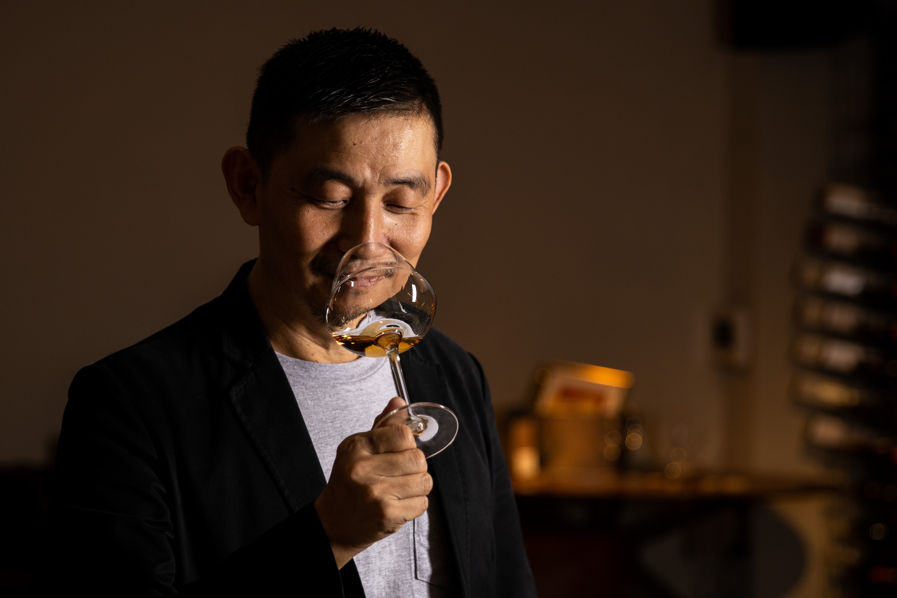 葡萄酒權威作家林裕森推動自然派葡萄酒不遺餘力。