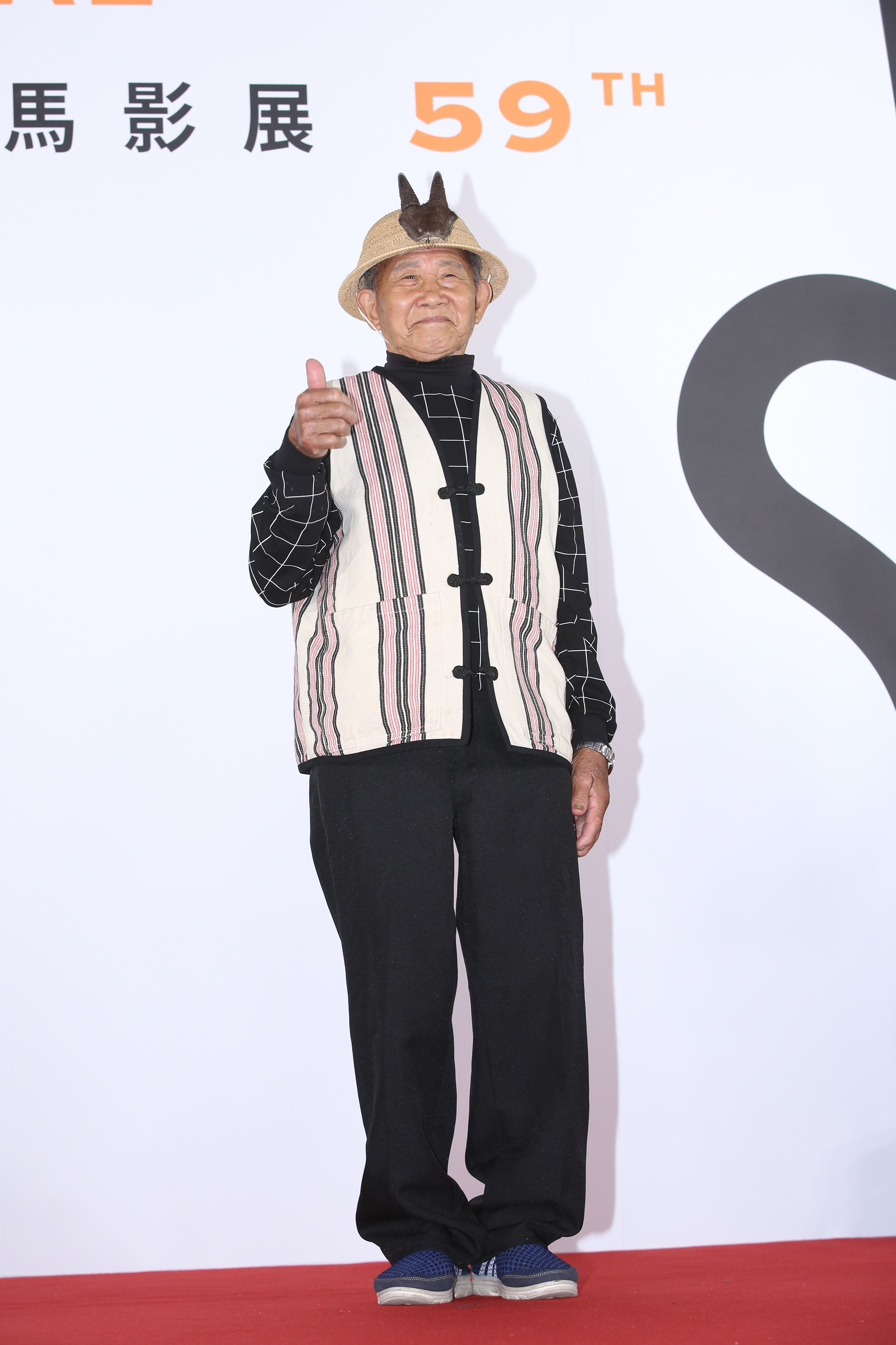 「阿公」陳德清是陳潔瑤前作《只要我長大》男主角陳宇的親爺爺,80多歲的他更冒著寒冷進到深山拍雪景戲。