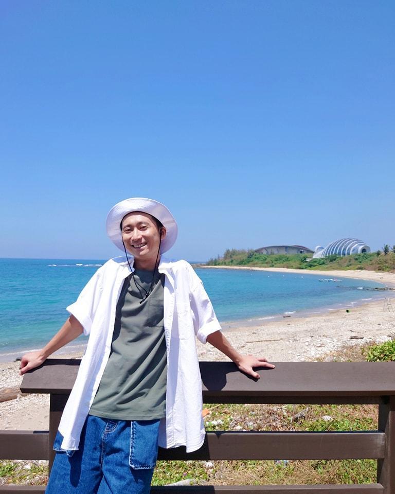 浩子愛喝酒出名，曾創下一個月請朋友喝酒，喝掉十幾萬。（翻攝自浩子臉書）