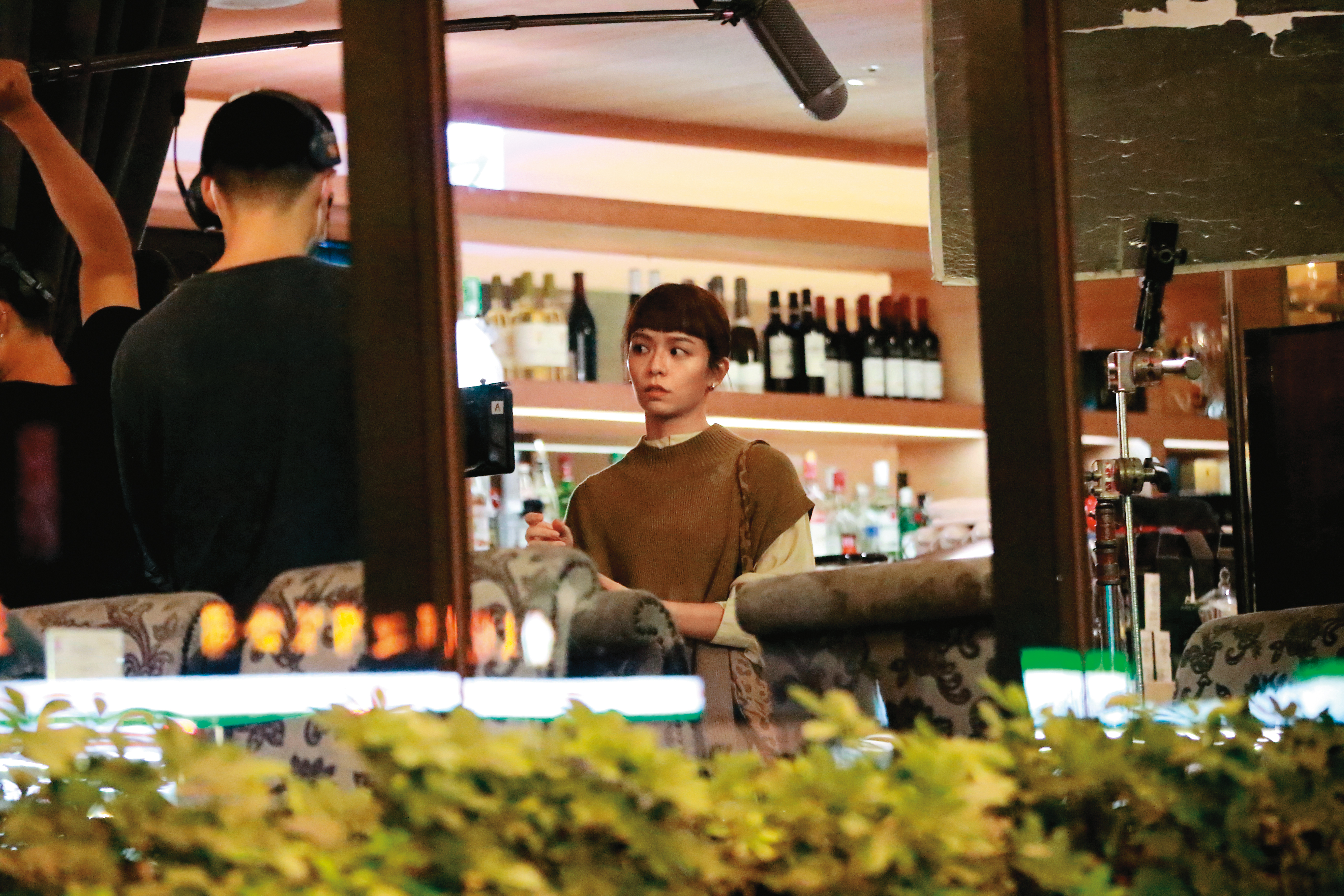 11月2日22時48分，宋芸樺被目擊在北市民生東路上的餐廳取景拍戲。