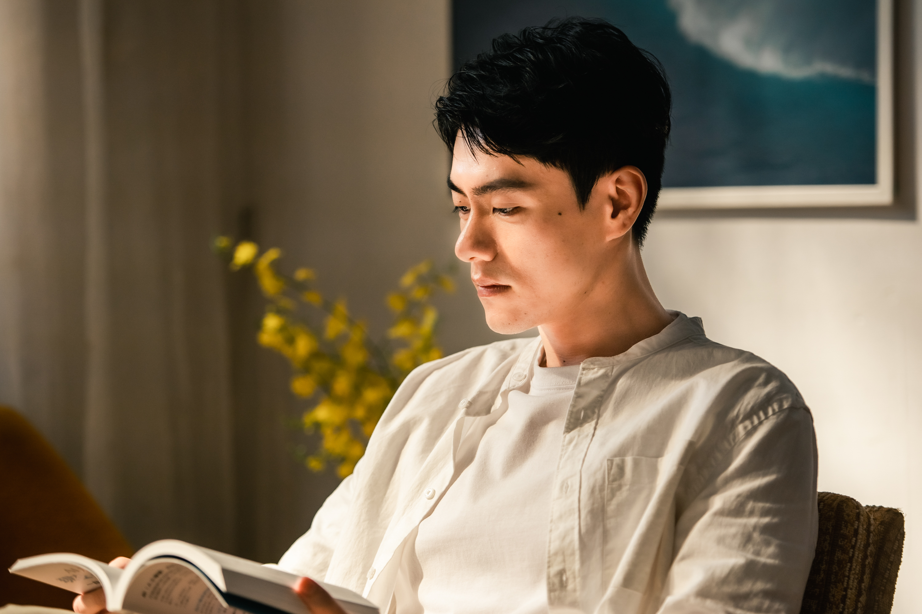 《她和她的她》李程彬飾小劉刑警、暖男皓明狂圈粉，網喊：兩種我都要。（Netflix提供）