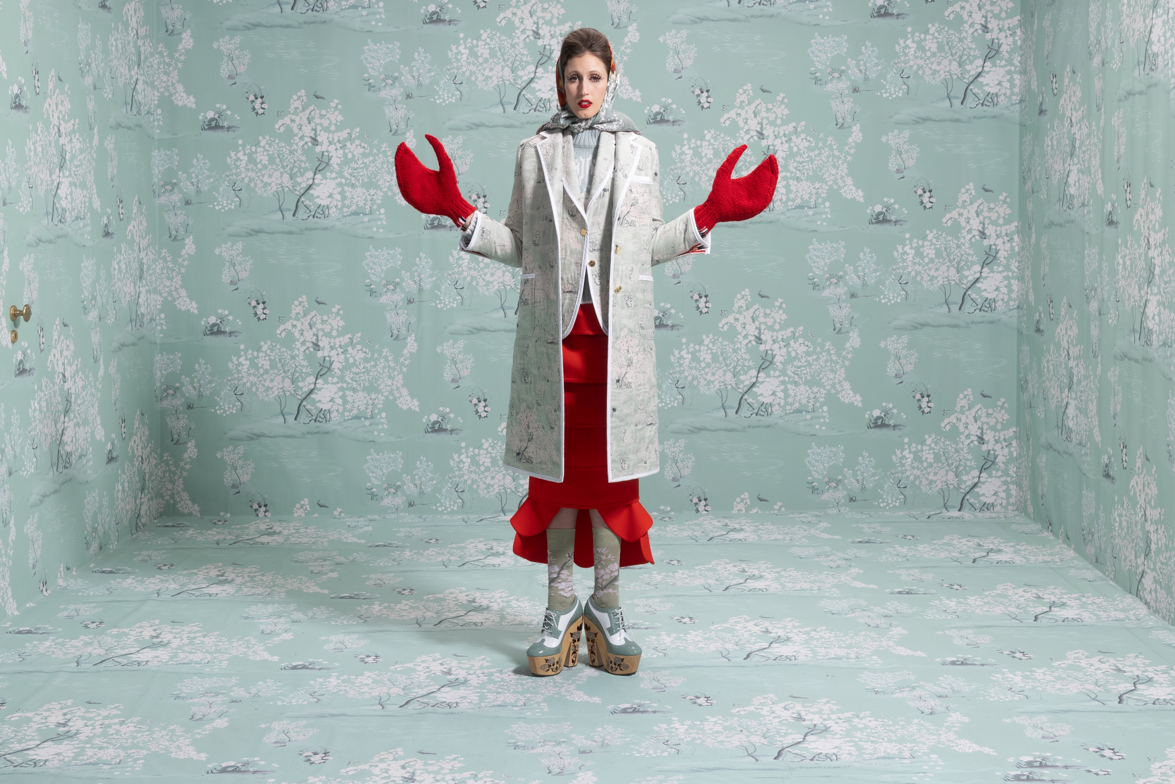 THOM BROWNE今年秋冬引用龍蝦元素，增添色彩之外也充滿大膽樂趣。（Club 21提供）