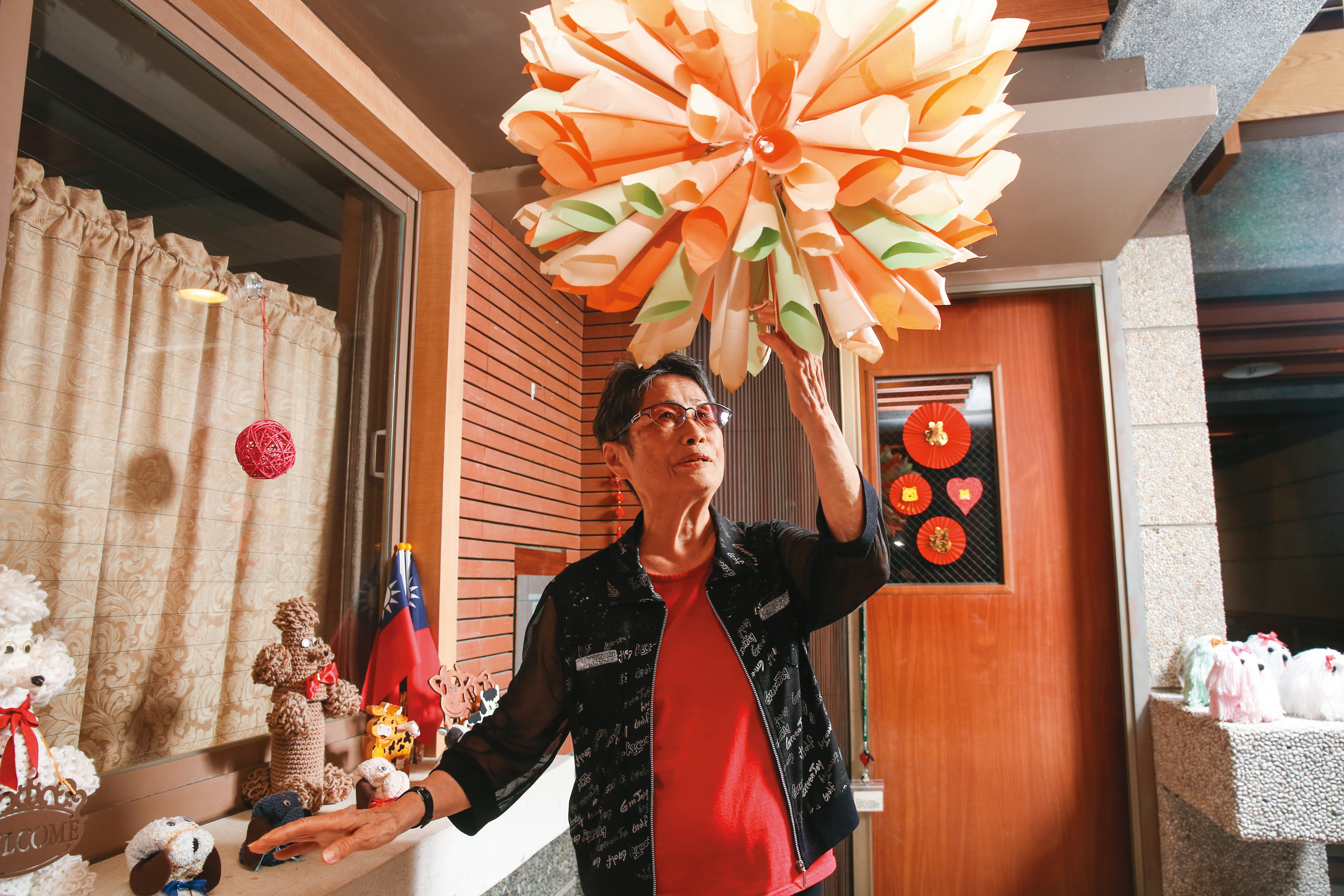 6年多前，朱曼齡一個人回台養老，直到做了安養信託，心才定下來。