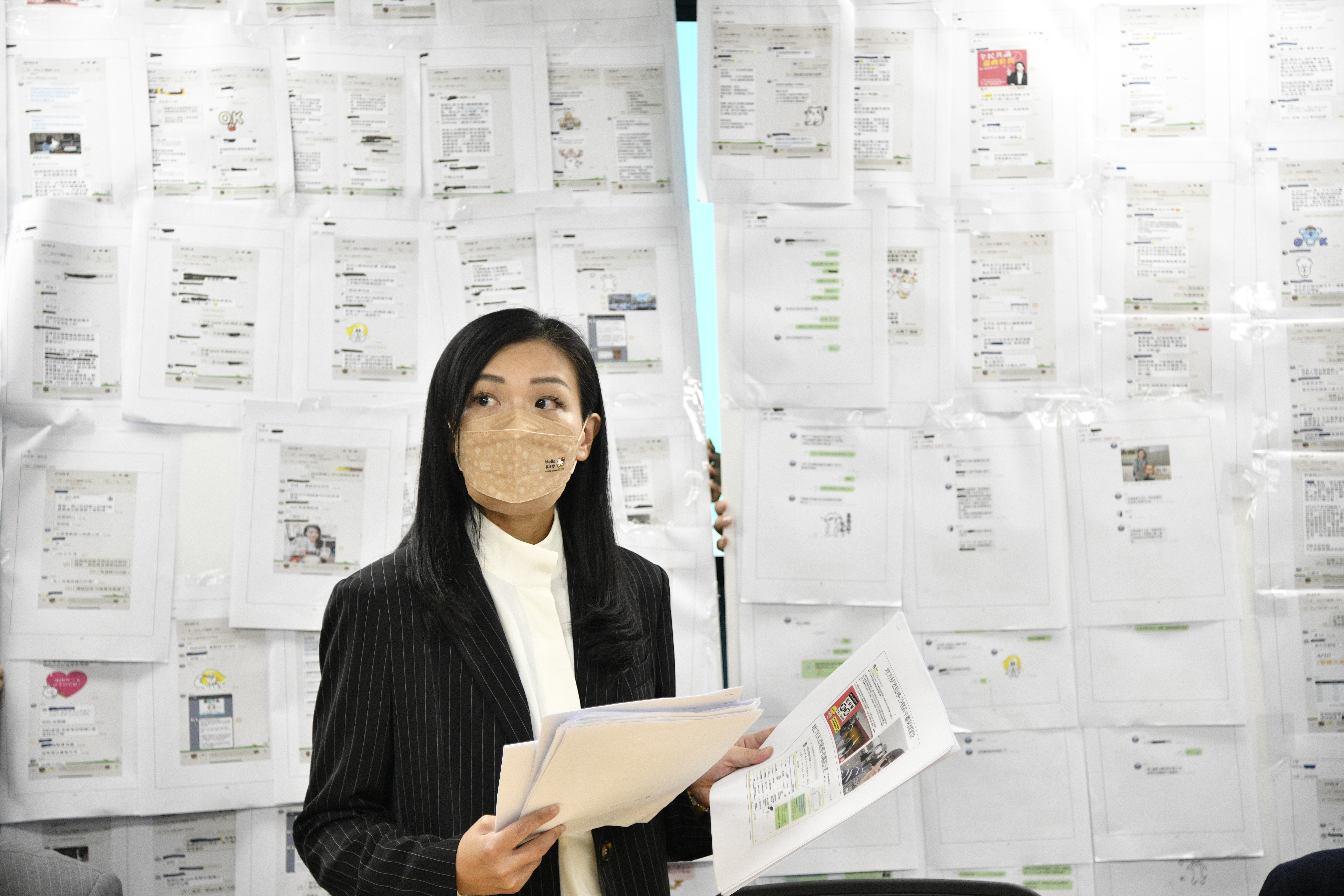 高虹安遭爆其助理得上繳加班費，她日前親自召開記者會，曬出300多張截圖、資料回應。