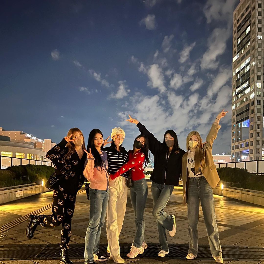 STAYC本月正式進攻日本市場，以主打〈POPPY〉在日本出道。（翻攝STAYC IG）