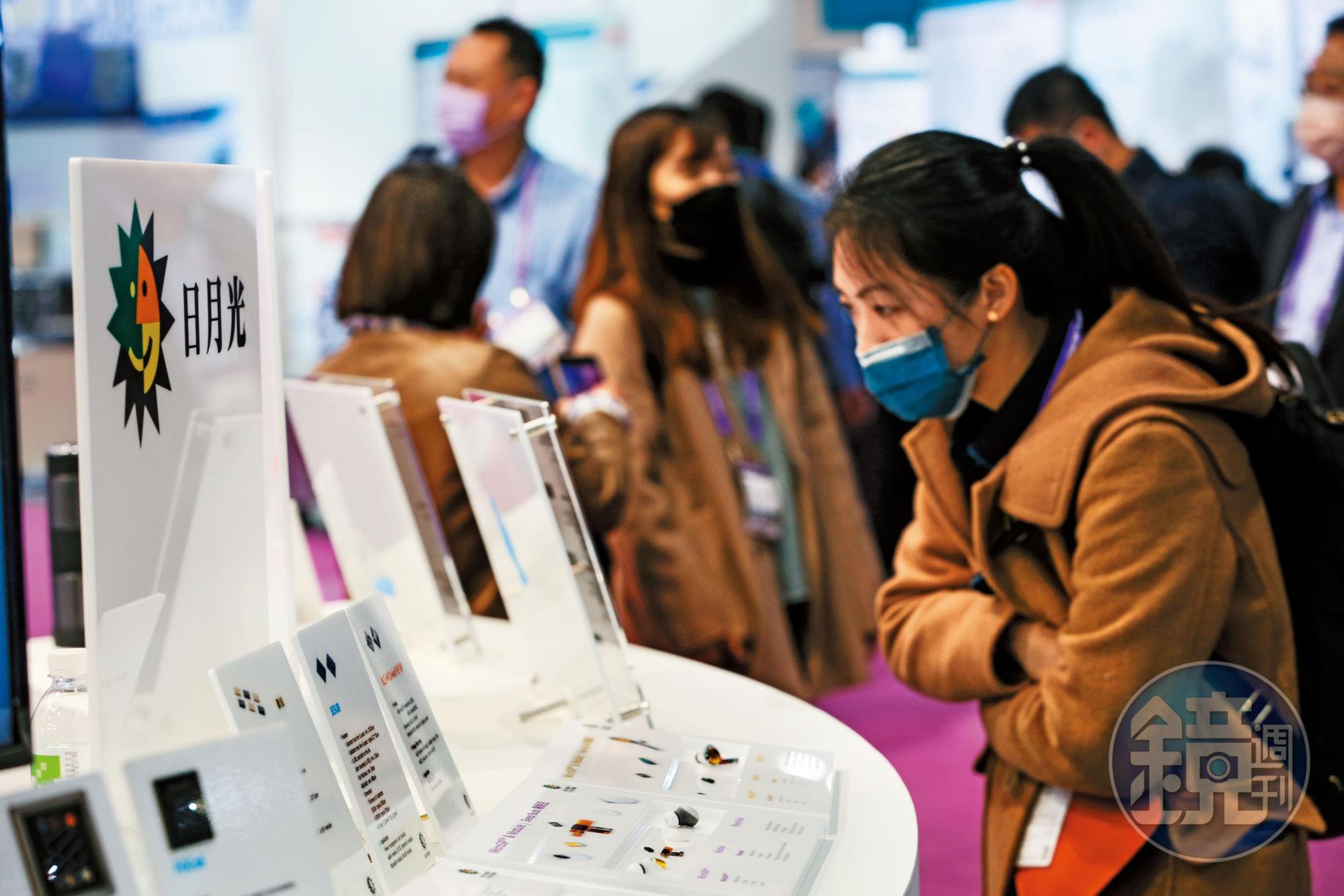 市場傳聞,日月光正與台積電合作,共同打造用於矽光子晶片的光學共同封裝元件(CPO)。