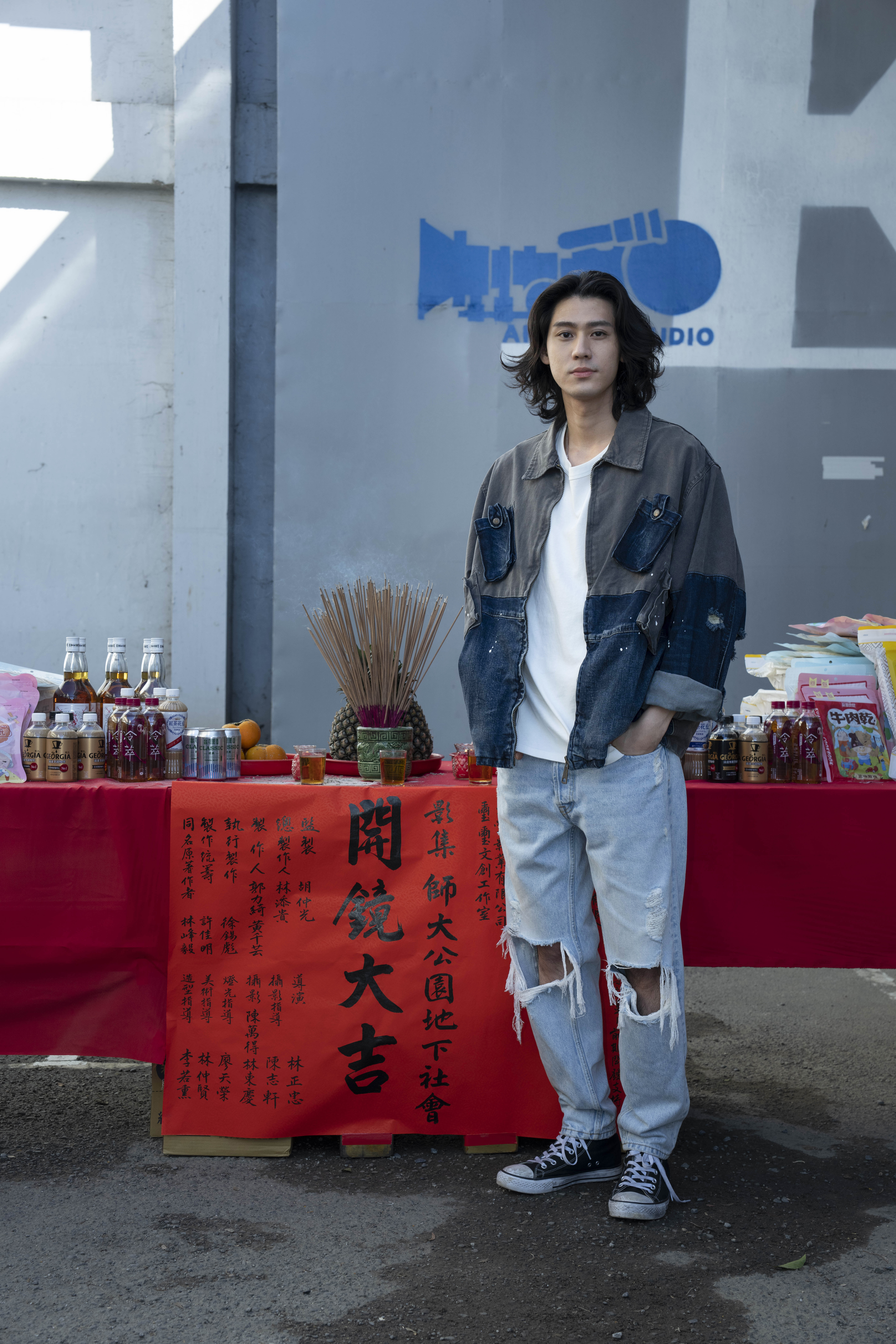 李玉璽的頹廢造型和過去大相逕庭。(阿榮影業)