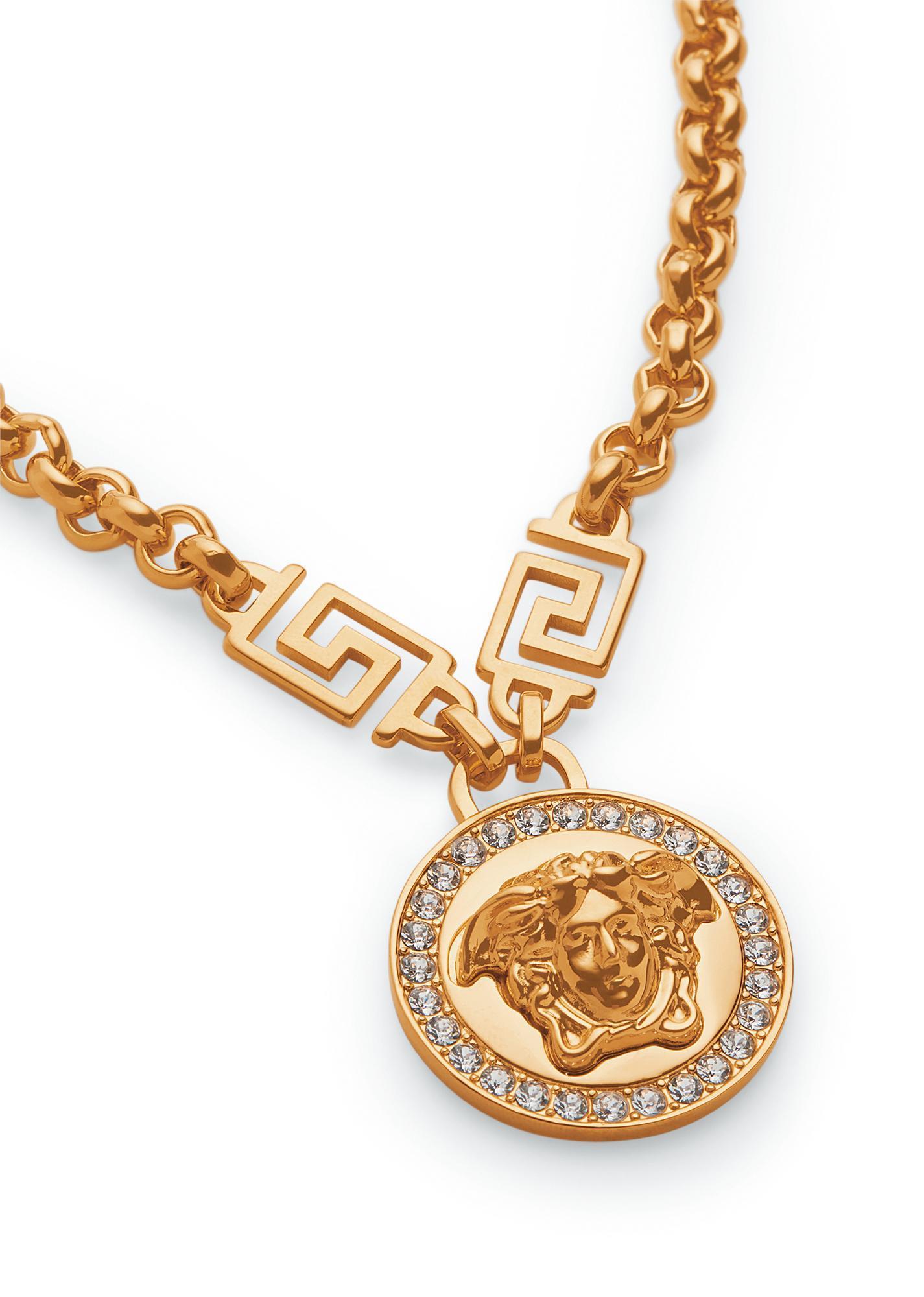 La Medusa Greca水晶項鍊,NT$22,000。(VERSACE提供)