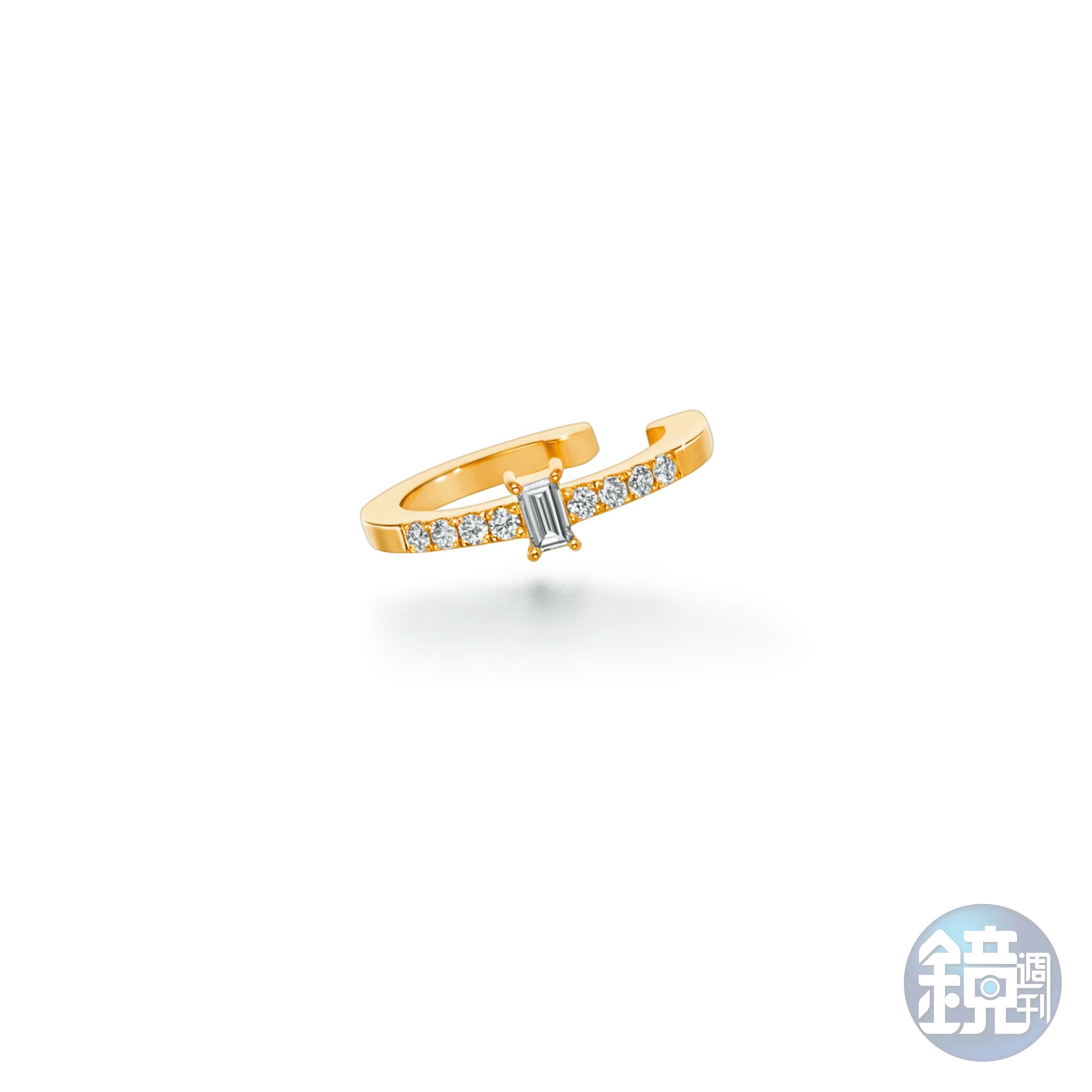 18K défilé系列耳骨夾，NT$25,100。（AHKAH提供）