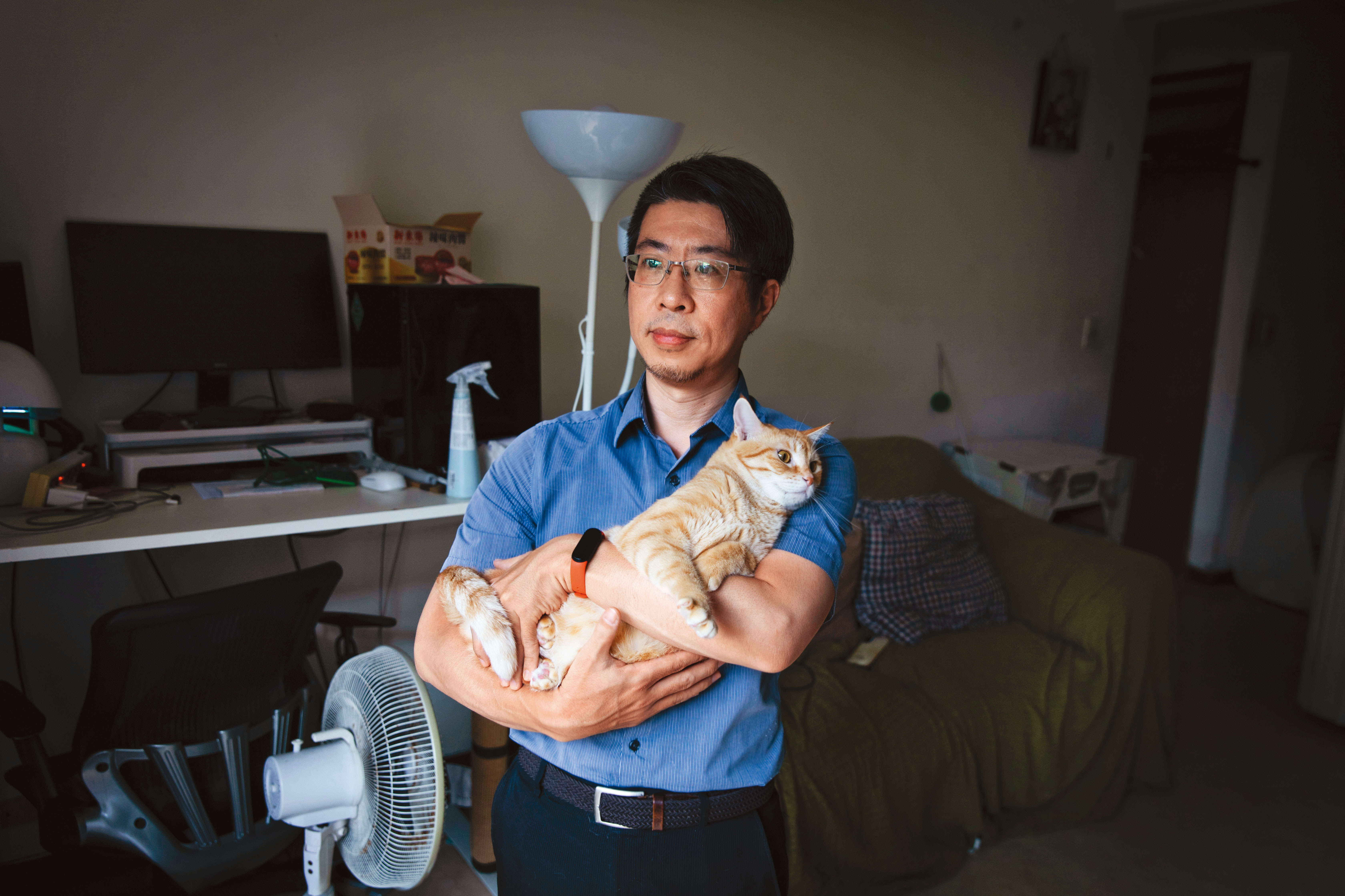 吳正華家裡原有4隻貓，其中2隻在今年也分別離世。他說：「短時間的功課太多了，感覺無能為力。」