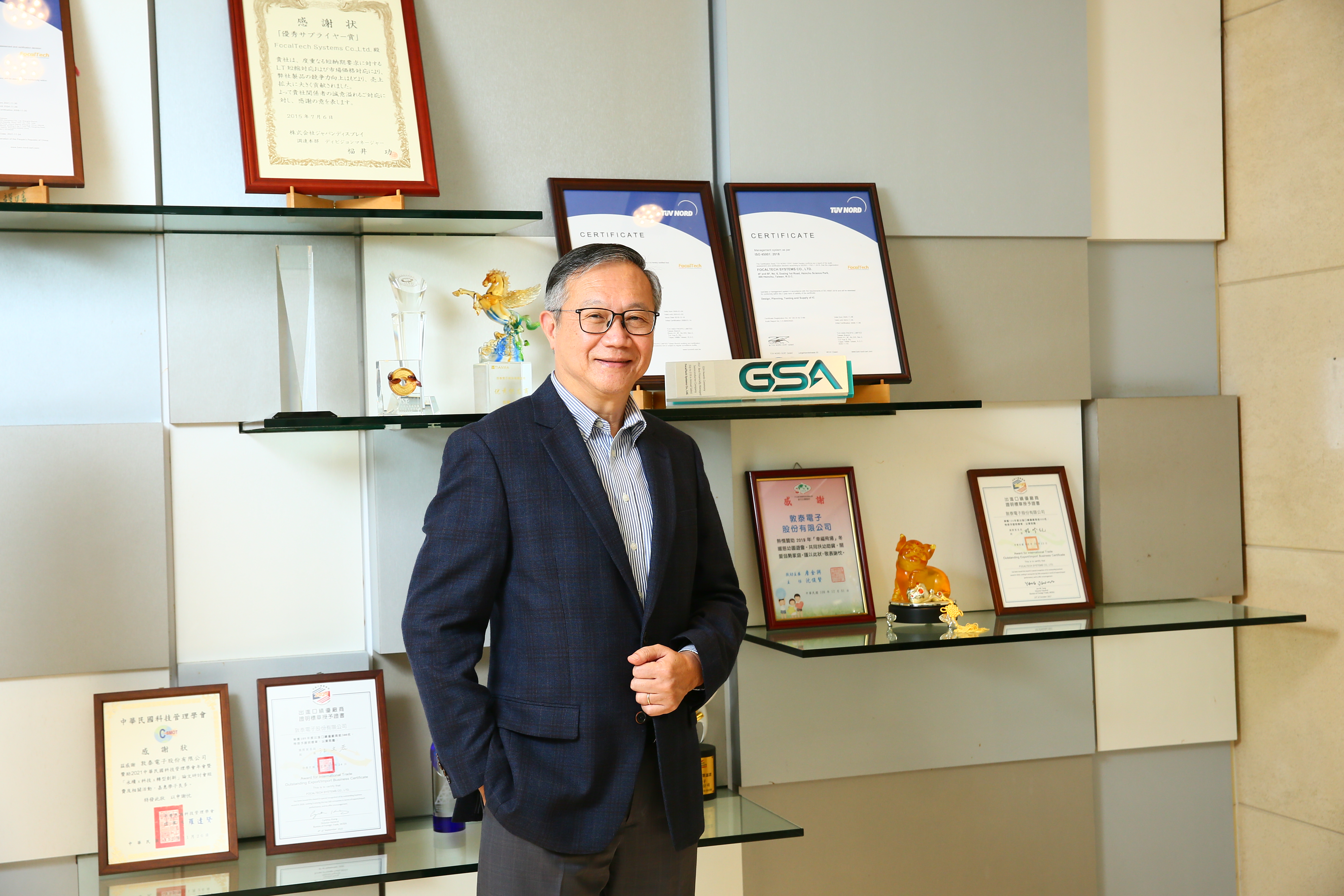 敦泰宣布第三季大虧，並且將裁員減薪。圖為董事長胡正大。