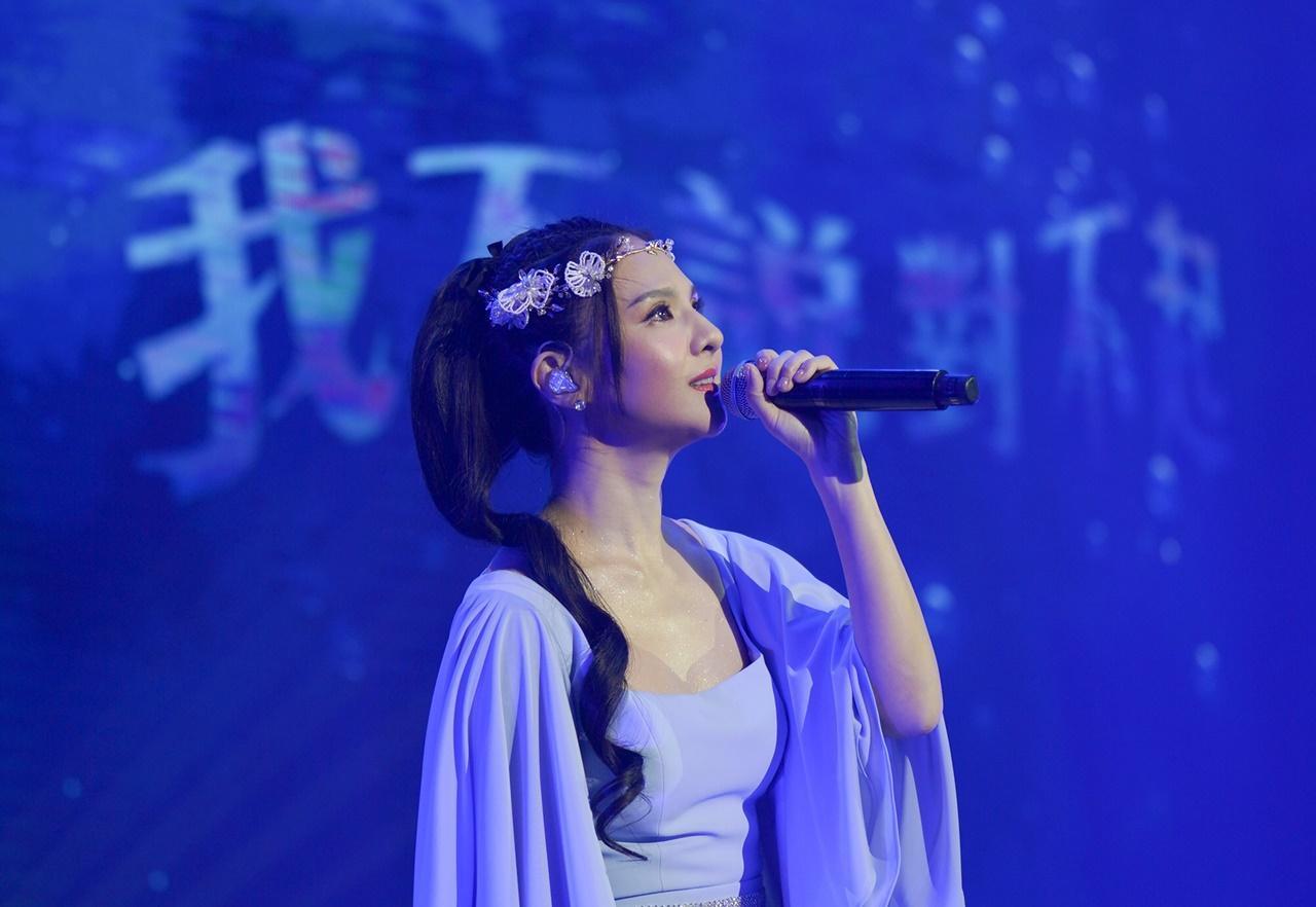 郭靜在台北國際會議中心舉辦《So Lucky !演唱會》。(寬宏藝術提供)