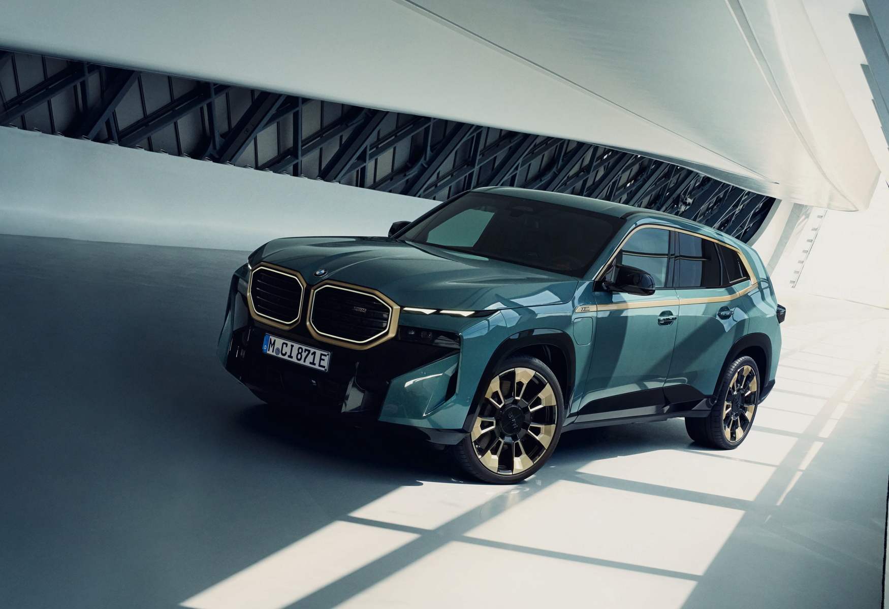 【預售開跑】油電狂獸！BMW XM--地表最強性能旗艦跑旅