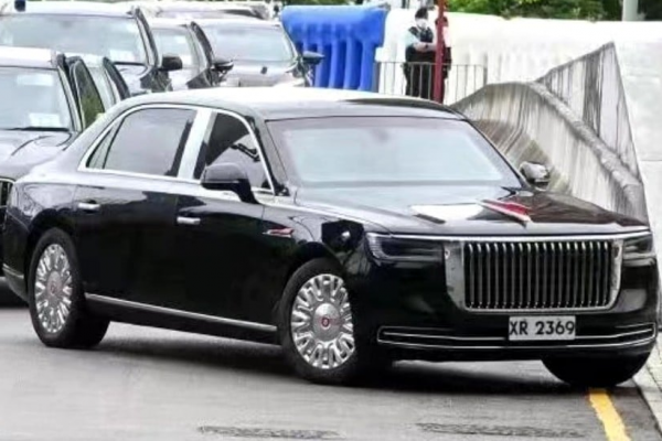 習近平的專用座車名為「紅旗N701」。(翻自idntimes.com)
