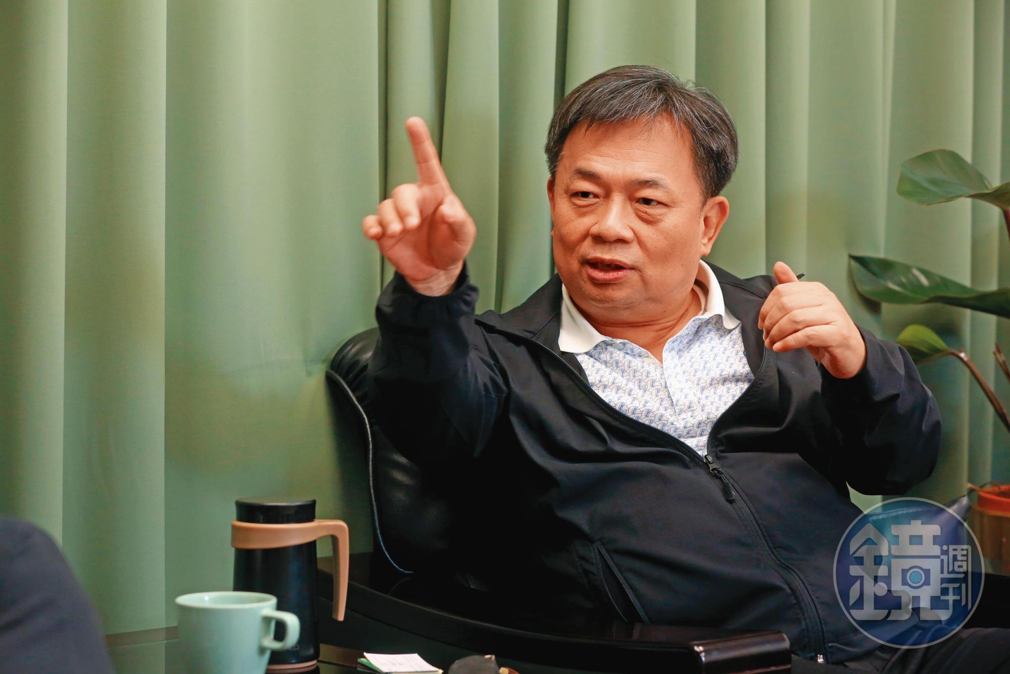 林錫耀接受本刊採訪，強調對中央、地方執政有信心，希望認同的選民挺身支持民進黨。