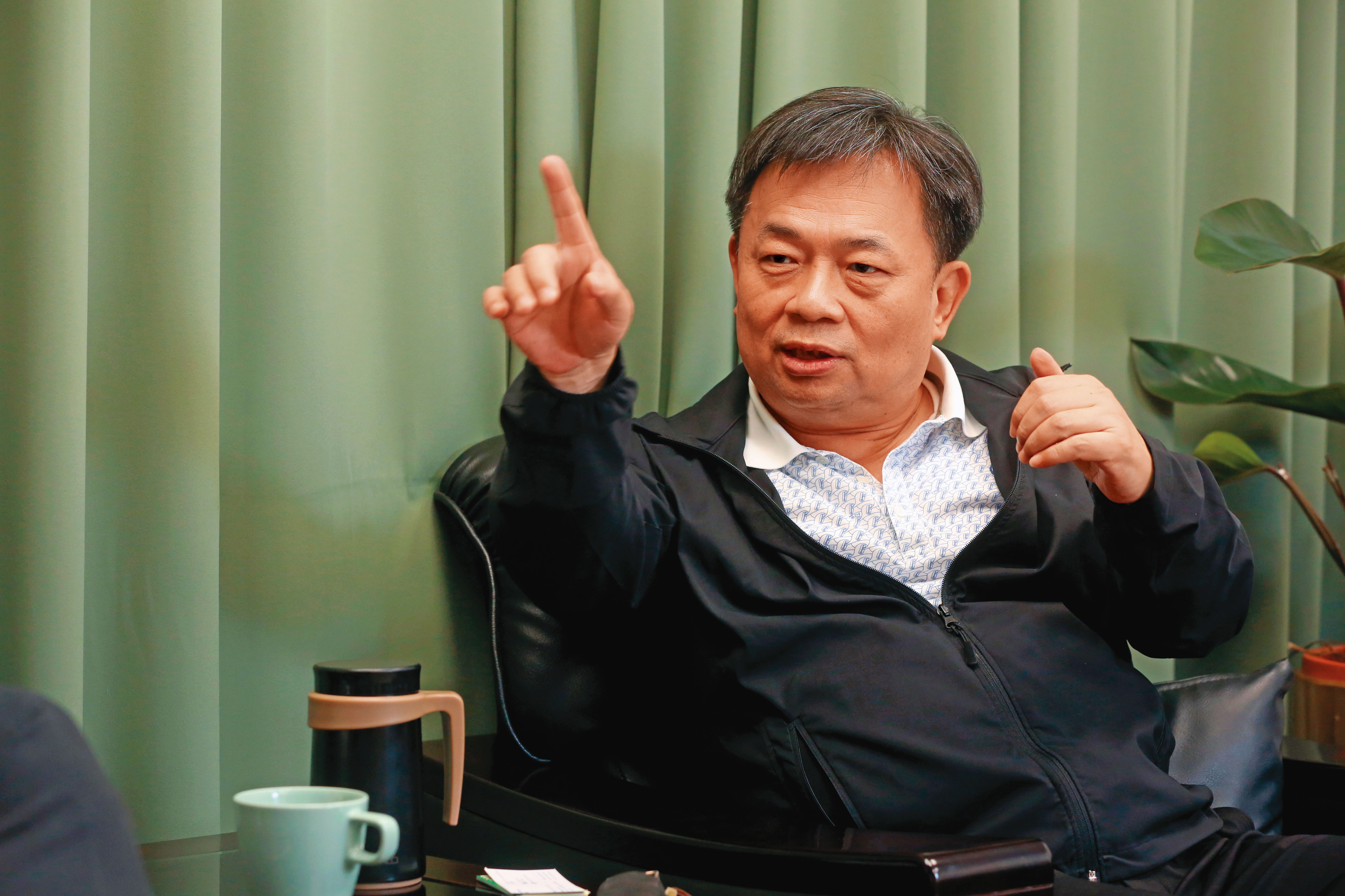 林錫耀接受本刊採訪,強調對中央、地方執政有信心,希望認同的選民挺身支持民進黨。