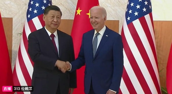 美國總統拜登表明反對中國對台採取的脅迫性的行為，破壞台海和平穩定、危害全球繁榮。（翻攝自《美國之音》直播）