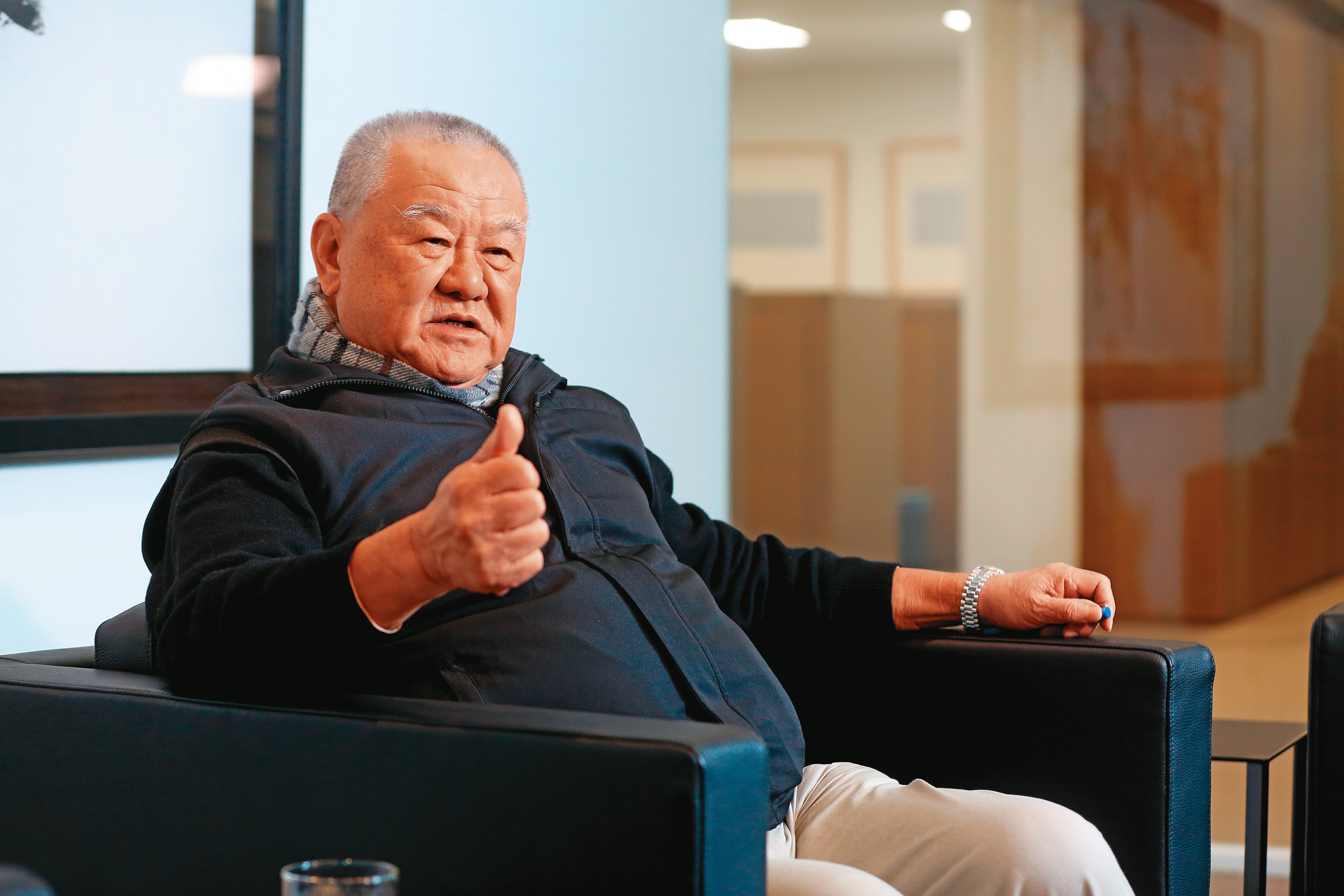 林伯豐認為，目前兩岸局勢有失控的危機，希望雙方重建溝通管道。