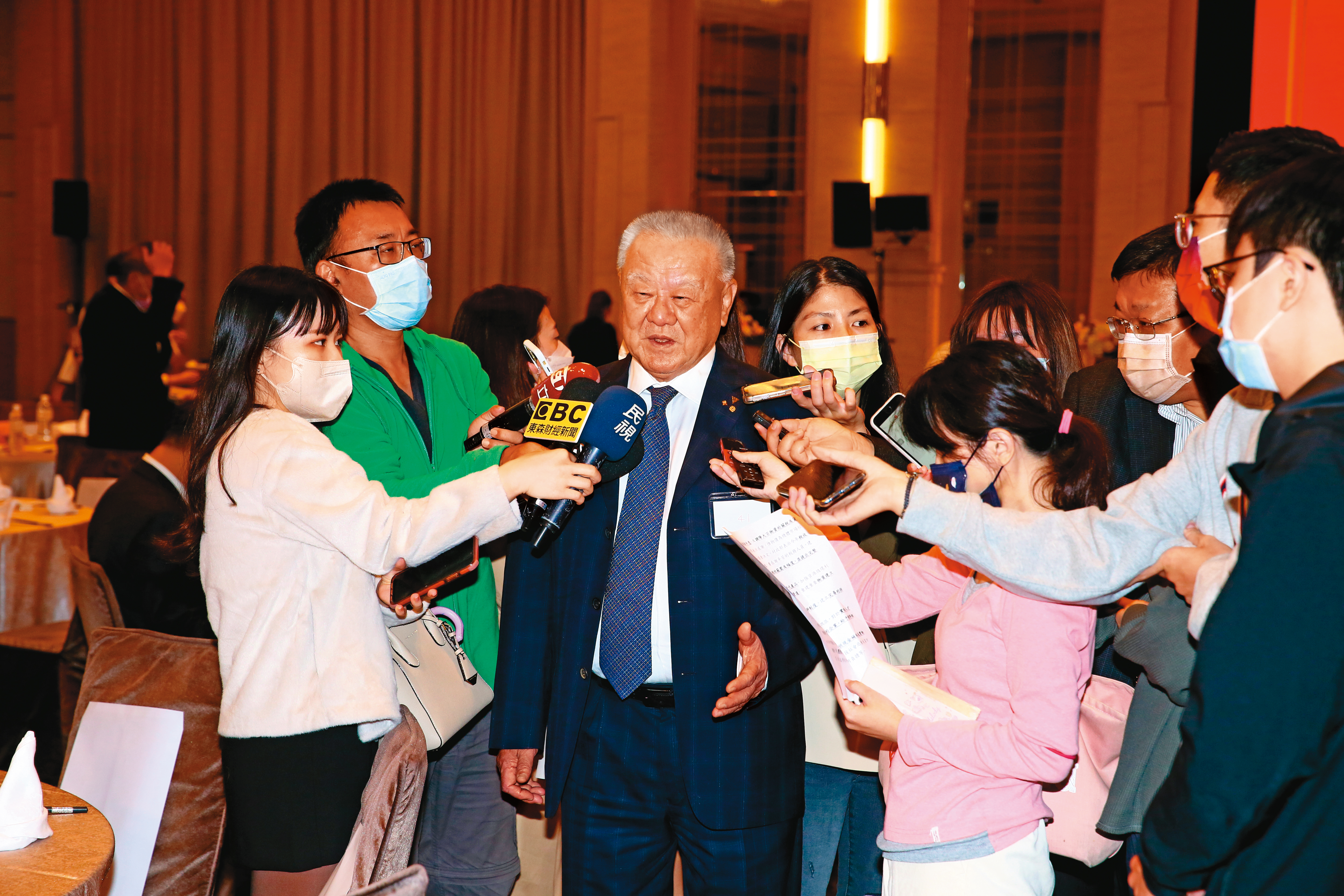 隨著兩岸關係變得更加尖銳，林伯豐向政府喊話，應盡快修補兩岸關係。