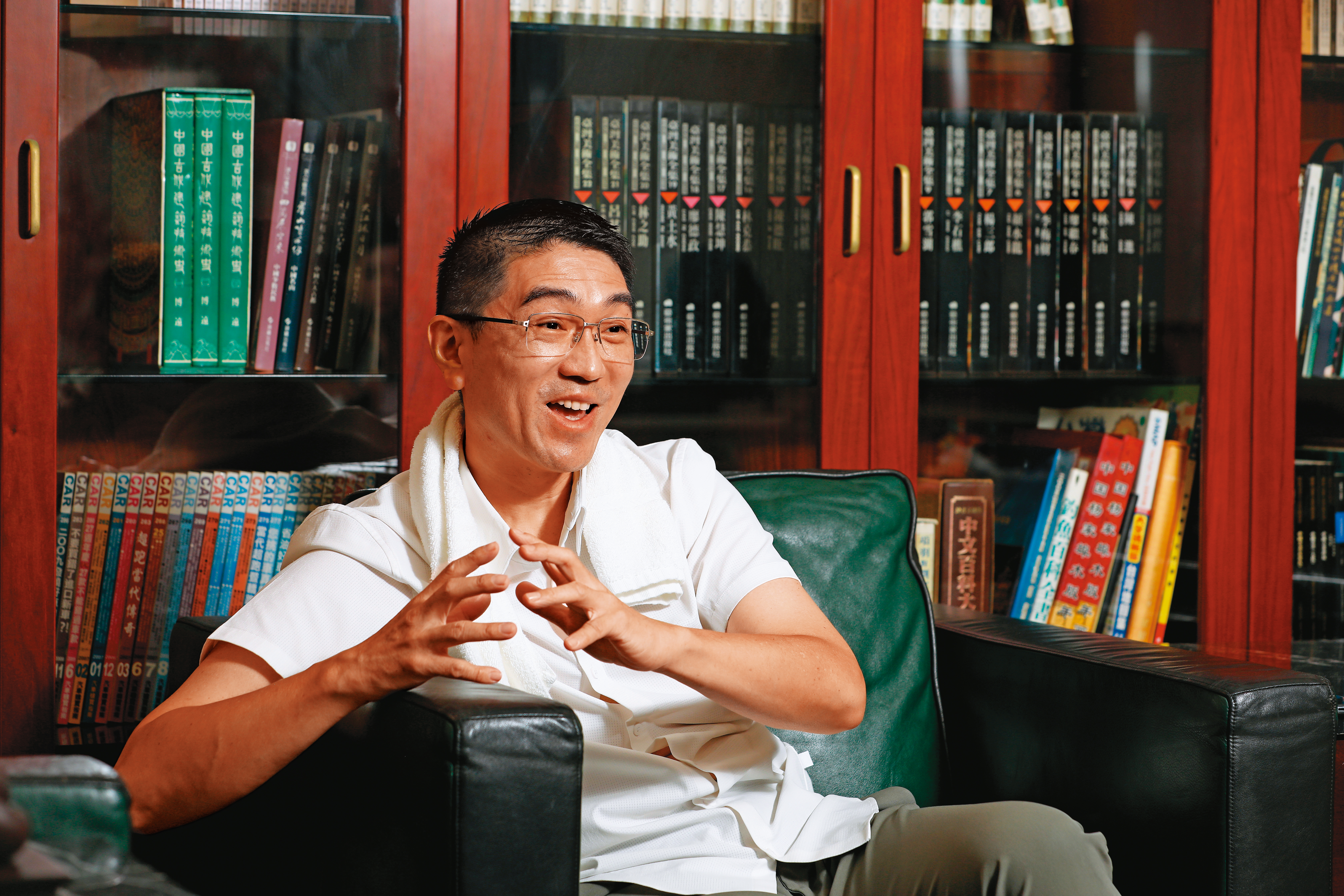 基隆市長候選人謝國樑（圖）是林伯豐的外甥。