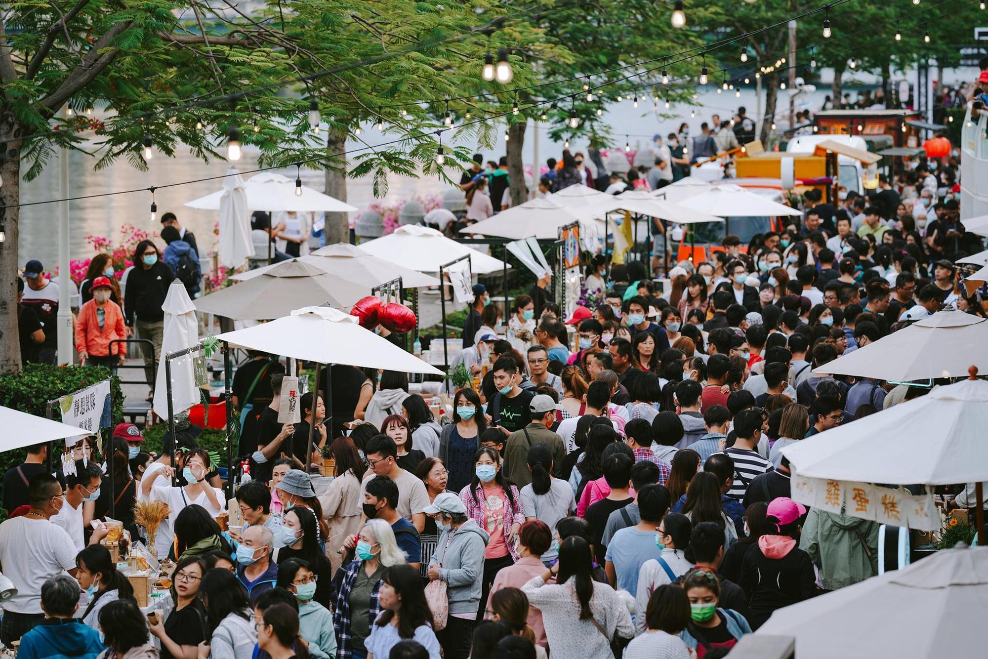上一屆艸食祭活動吸引滿滿的人潮。(LA RUE文創設計提供)