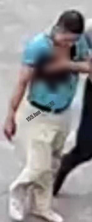 同樣在揭陽市的慈云醫院,彭姓副院長被爆私生活淫亂,結果反被小三刺傷。(翻自《黑料不打烊》)