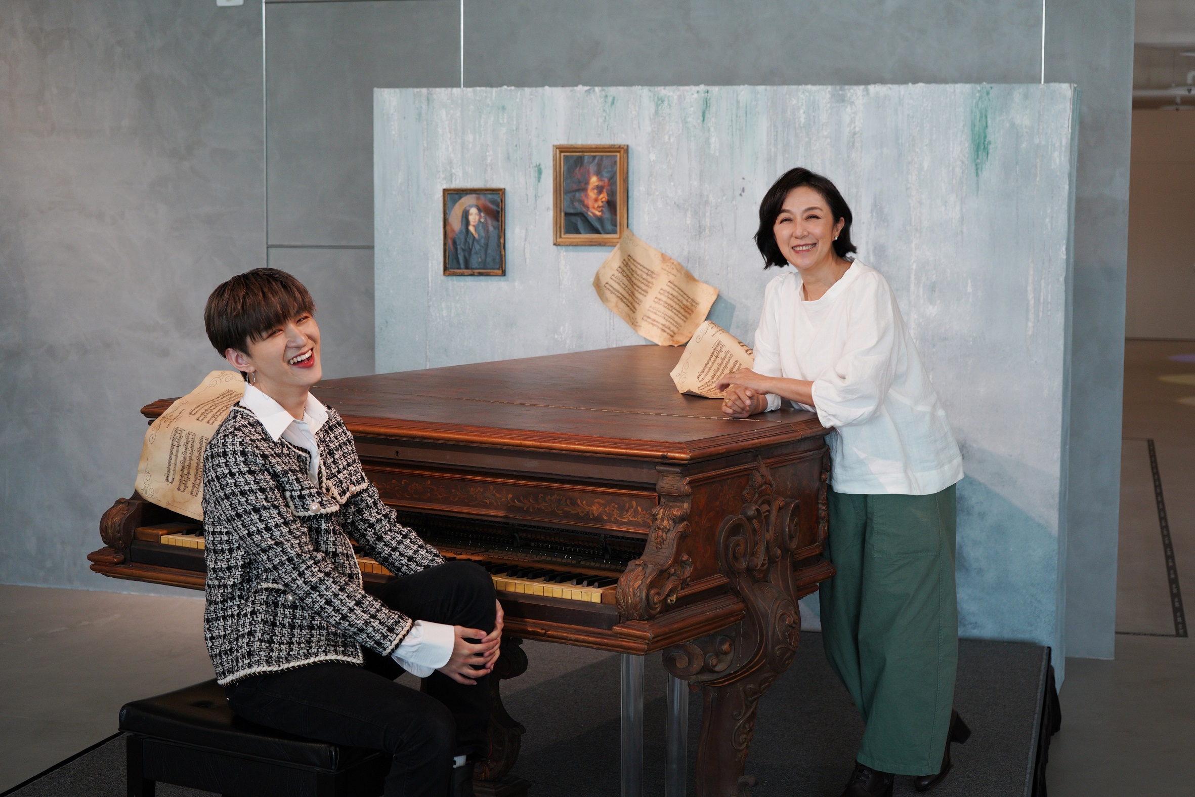 吳昱廷認周杰倫為唯一偶像，親至北流欣賞周董經典電影鋼琴，也與黃韻玲四手聯談。（臺北流行音樂中心提供）