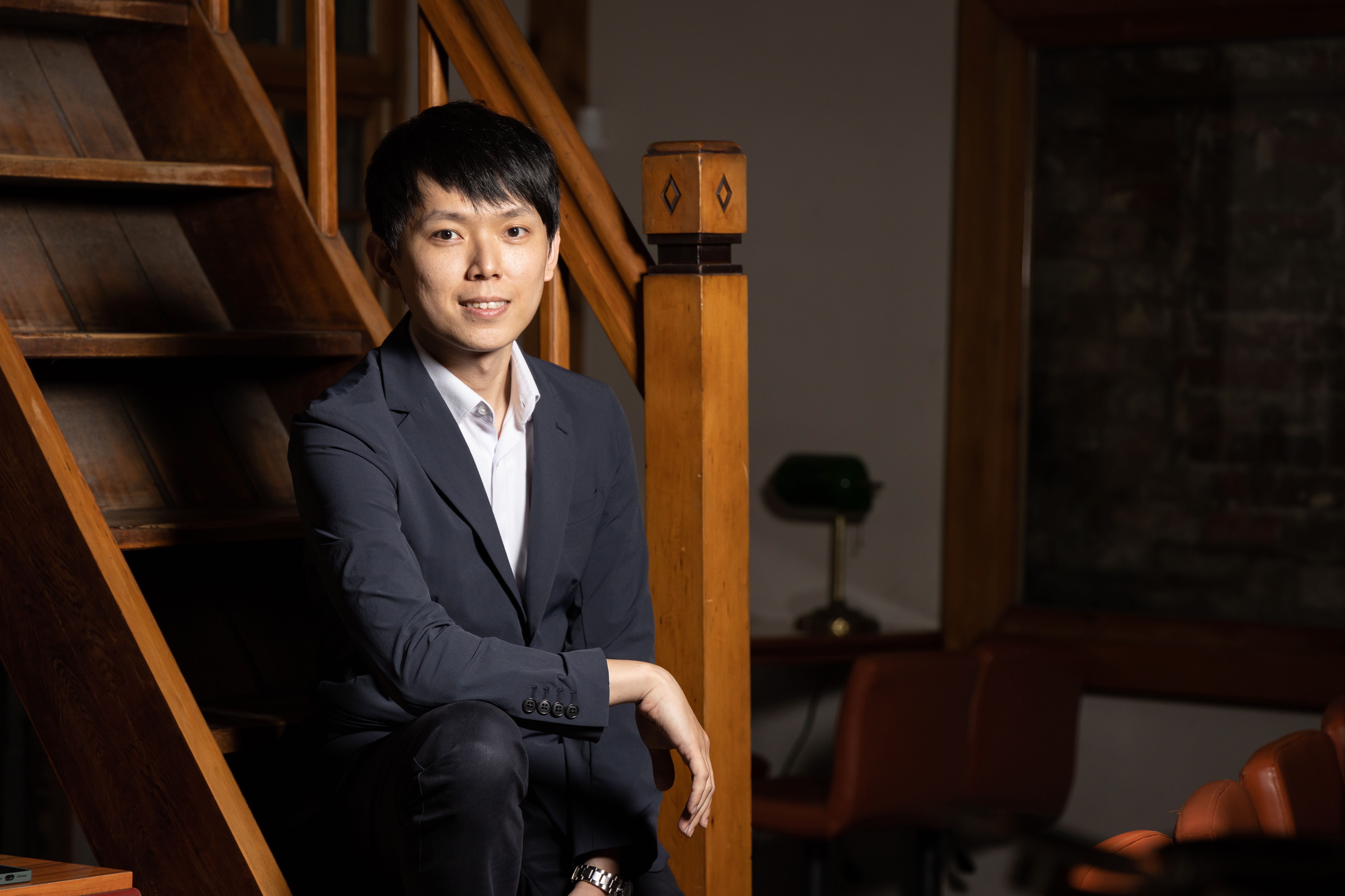 「籠裏Bar Lonely」創辦人胡智勝最近在台南又開了另一間酒吧「響琥Bar Kohaku」。