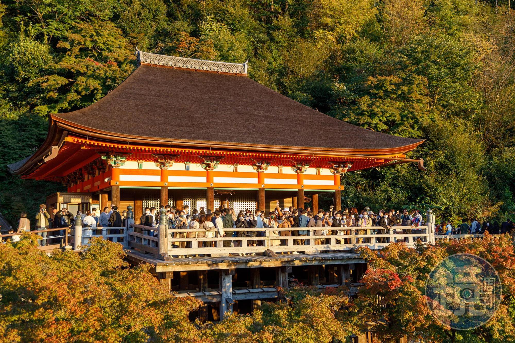 雖然日本的觀光尚未完全恢復至疫情前水準，但清水寺總是吸引無數世界各地的旅人來朝聖。