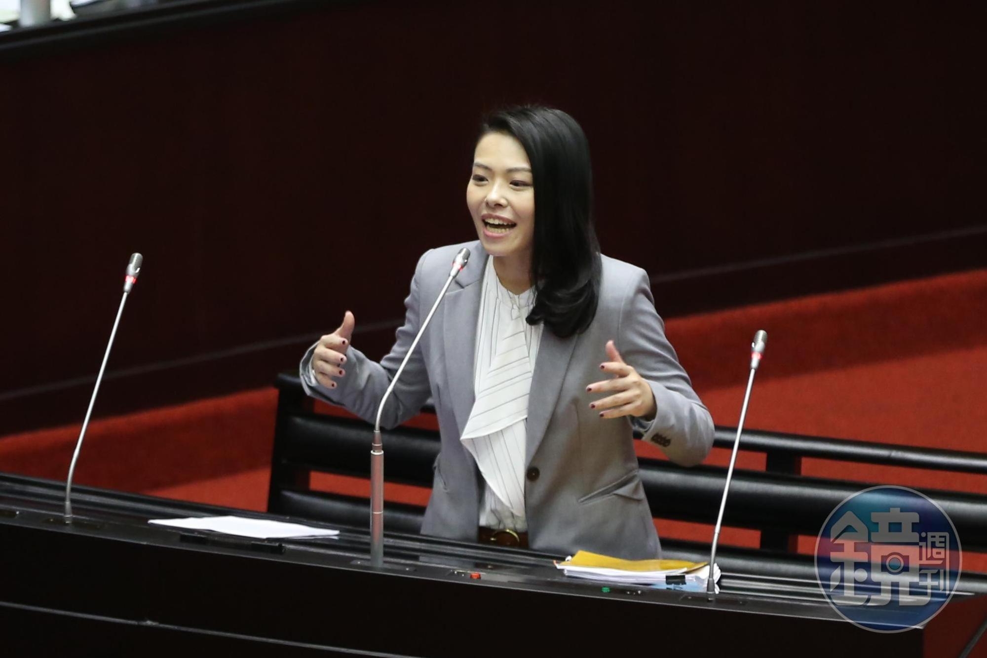 民眾黨新竹市長候選人高虹安（圖）近期爆出涉嫌詐領助理費，其中男友李忠庭也可能涉案。（資料照）