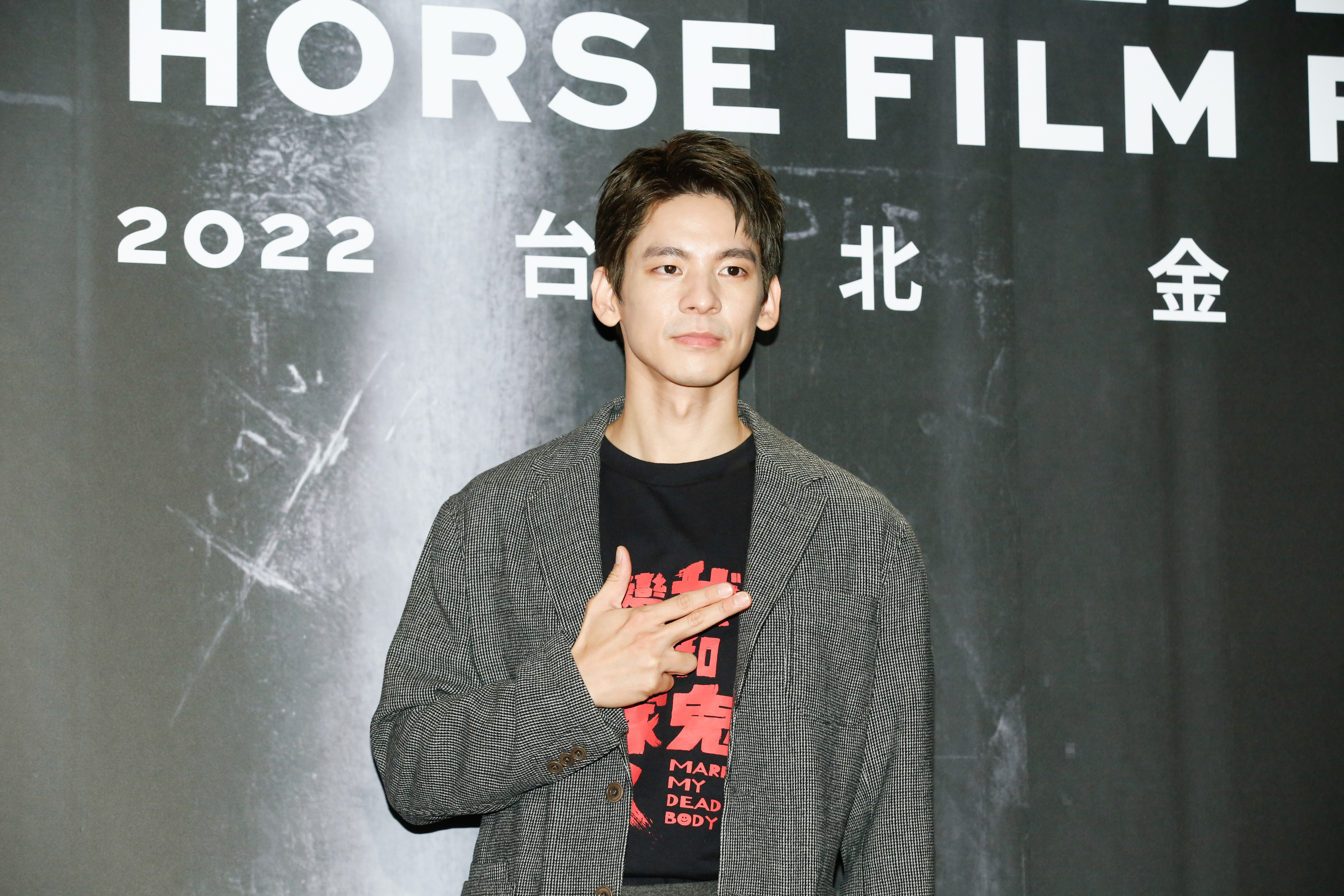 林柏宏透露自己與許光漢片中有許多奇怪姿勢，他甚至還從對方的胯下冒出。