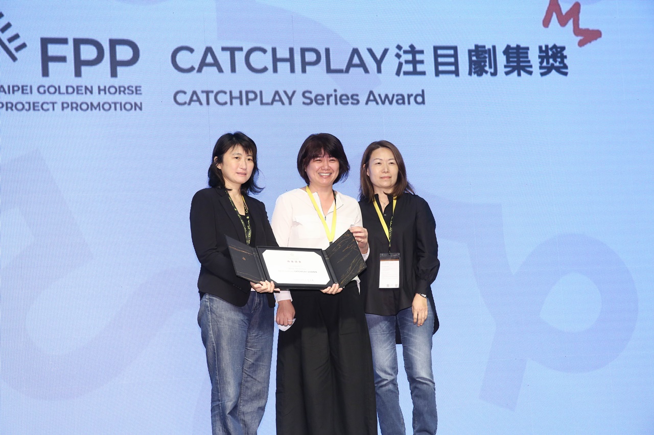 《俗女養成記》導演嚴藝文早前透露正在籌劃以女演員為題材的故事，《影后》不僅入選金馬創投也抱回30萬元獎金。
