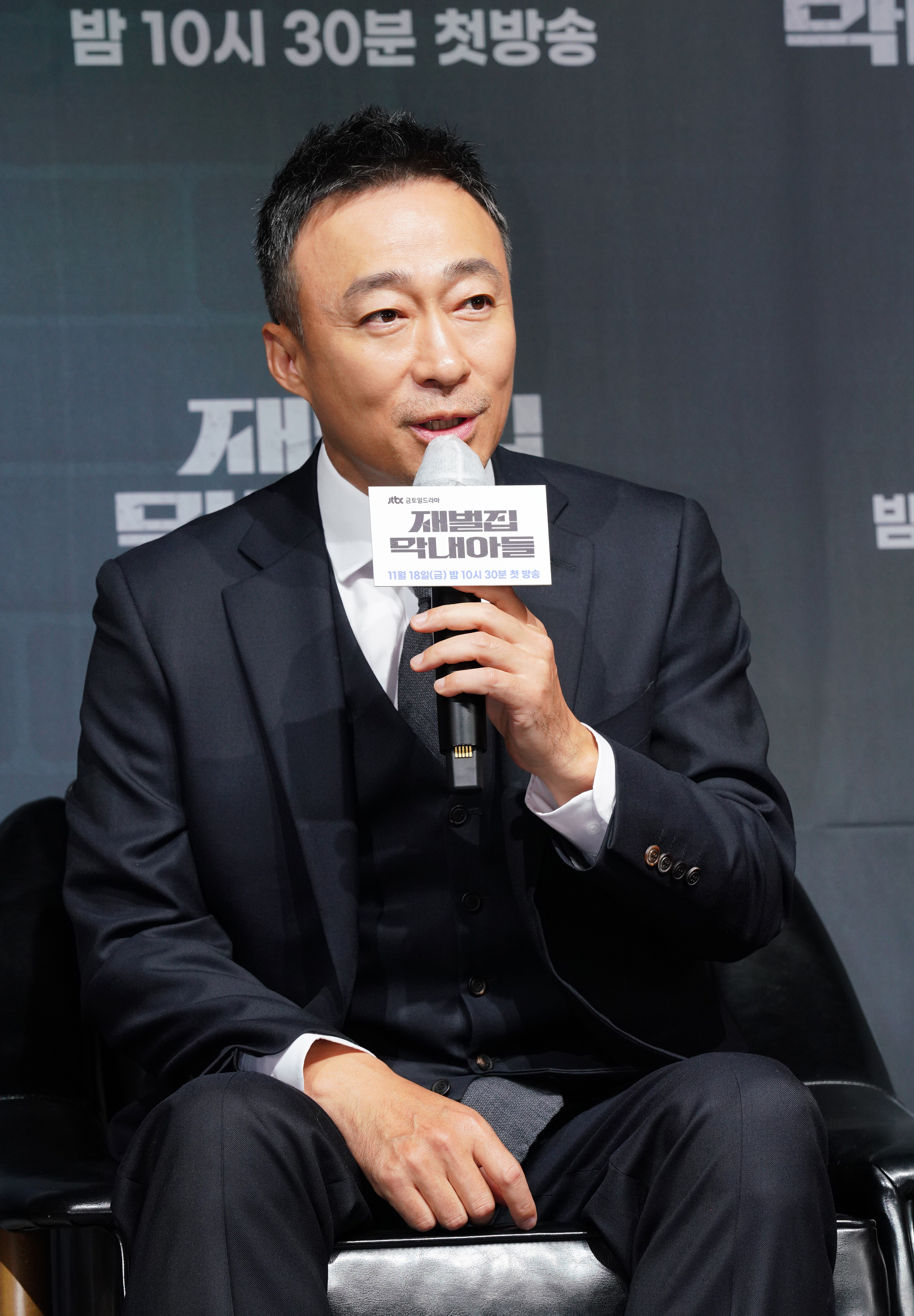 李星民稱讚宋仲基就像可靠的大兒子一樣。（friDay影音提供）