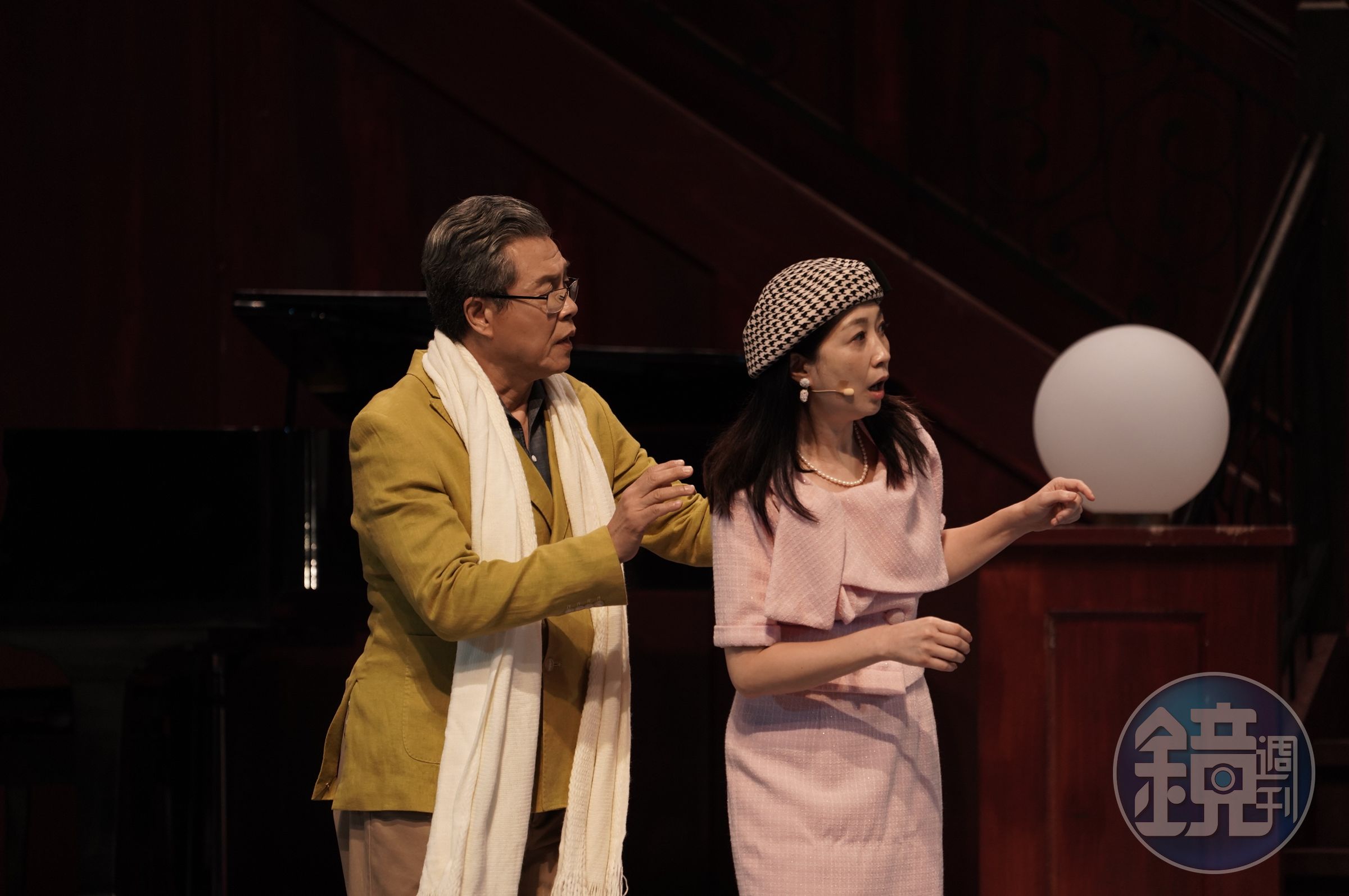 楊烈與黃嘉千在劇中飾演夫妻，黃嘉千與郎祖筠常會鬧他。（金星文創提供）