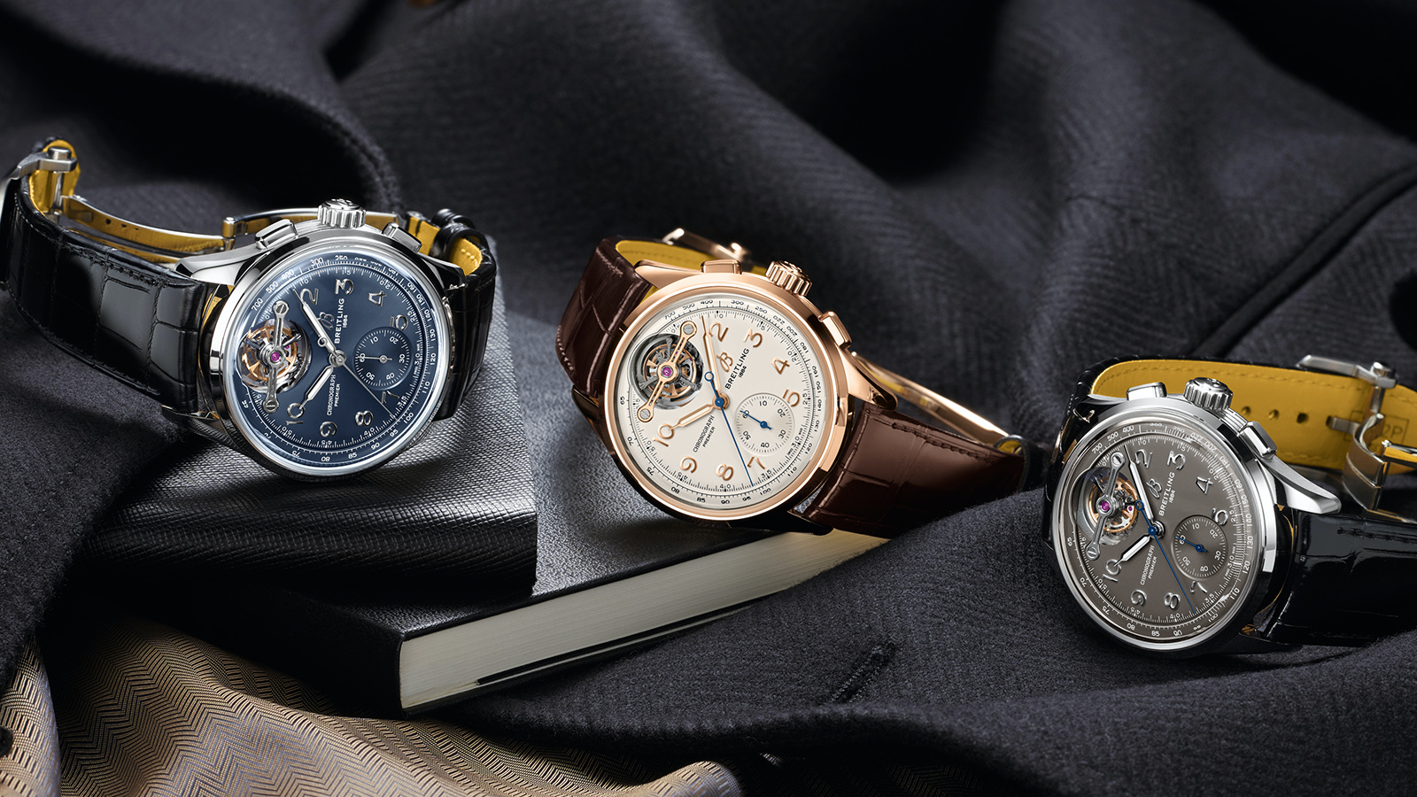 BREITLING Premier B21 Chronograph Tourbillon 42，定價NT$1,800,000（白金、玫瑰金款） 定價NT$2,100,000（鉑金款）
