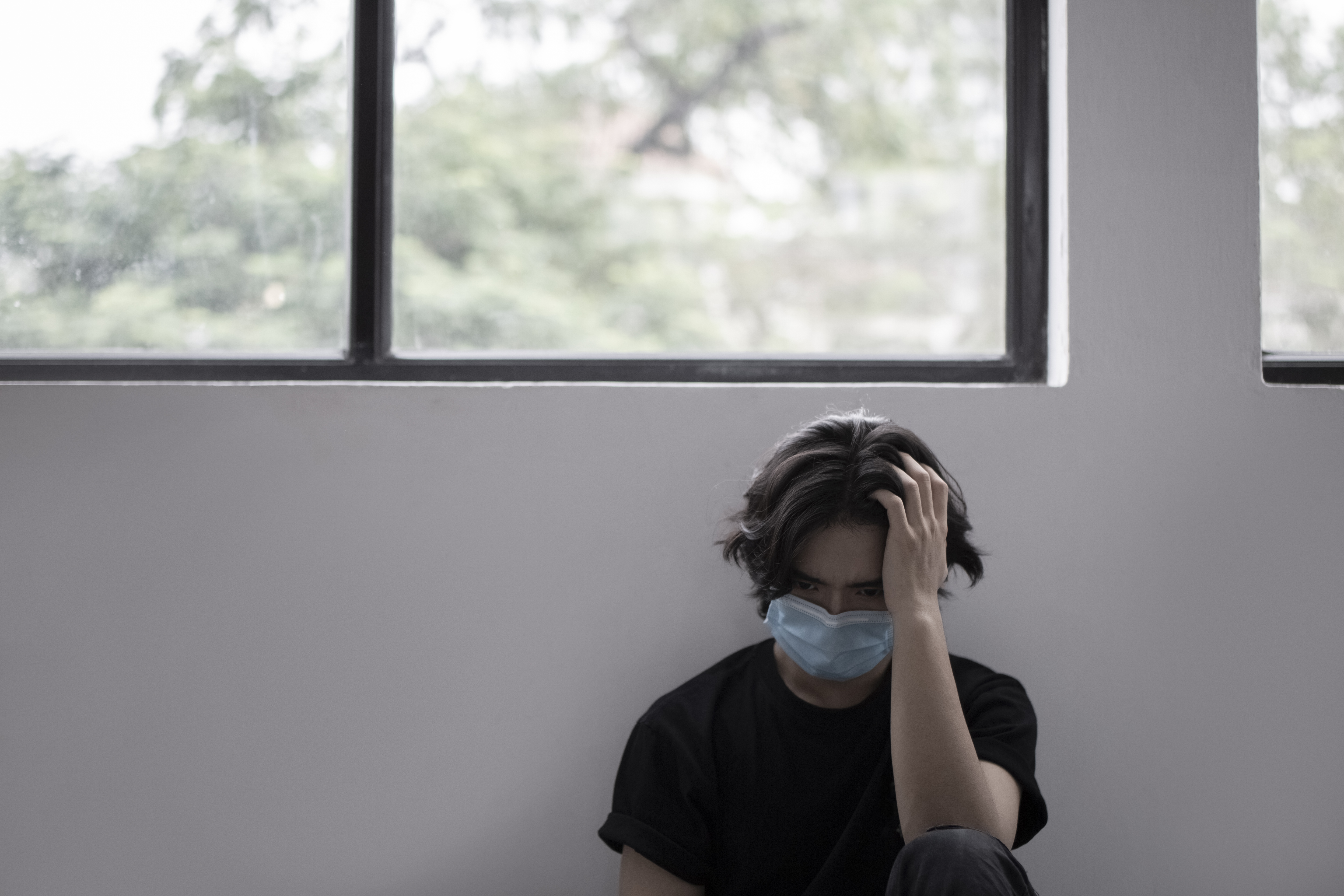 男網友近期飛韓國進行脊椎增高訓練，花了39萬元。（示意圖，xframe）