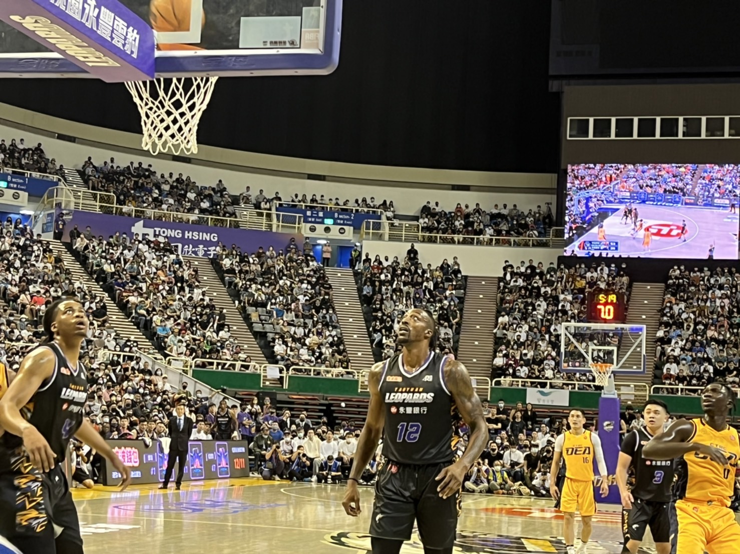 霍華德加盟T1桃園雲豹，首戰今開打，對上中信特攻隊，桃園雲豹第一節12分落後。