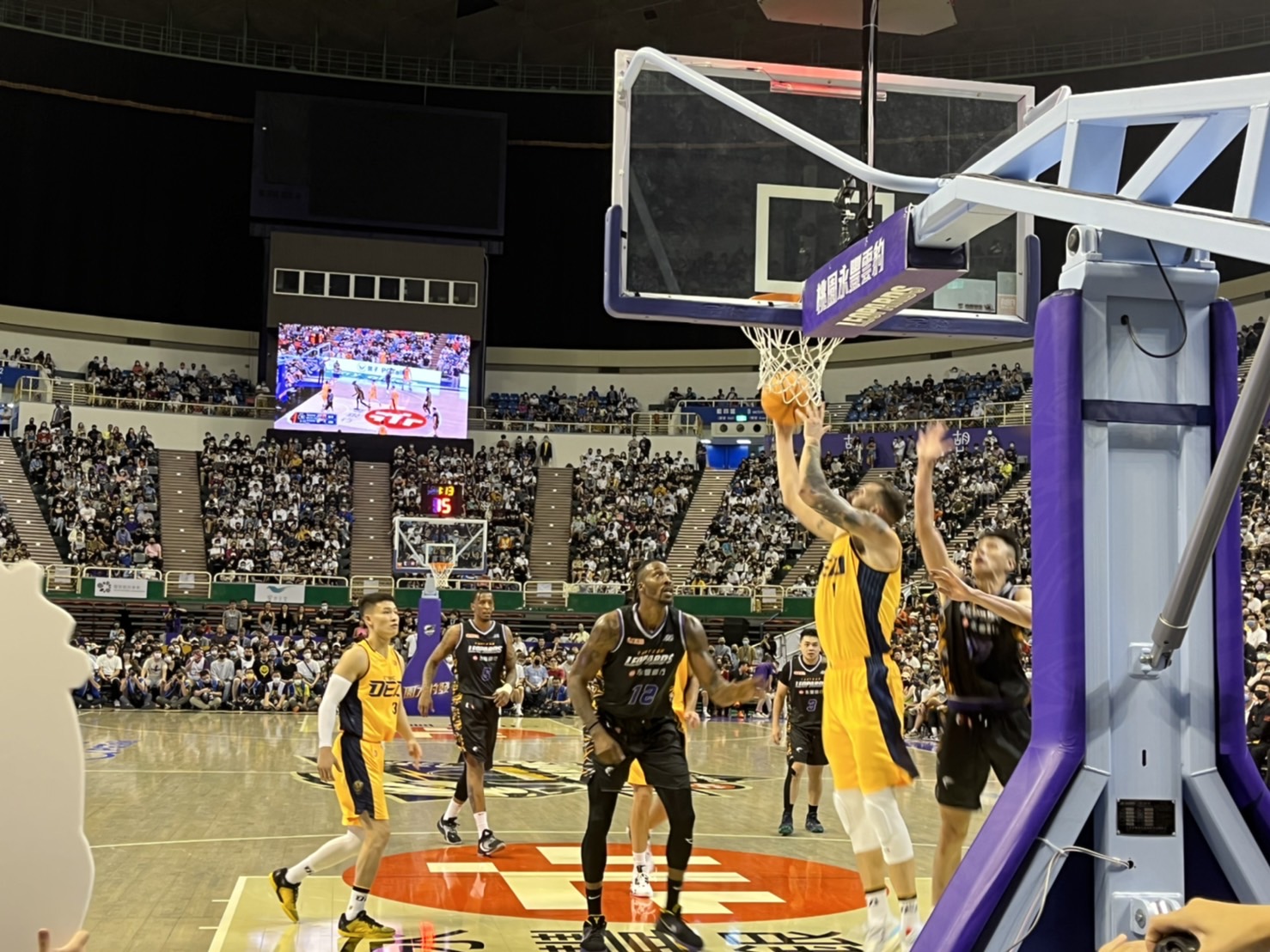 桃園永豐雲豹今對戰中信特攻隊，最終以120比115拿下勝利。
