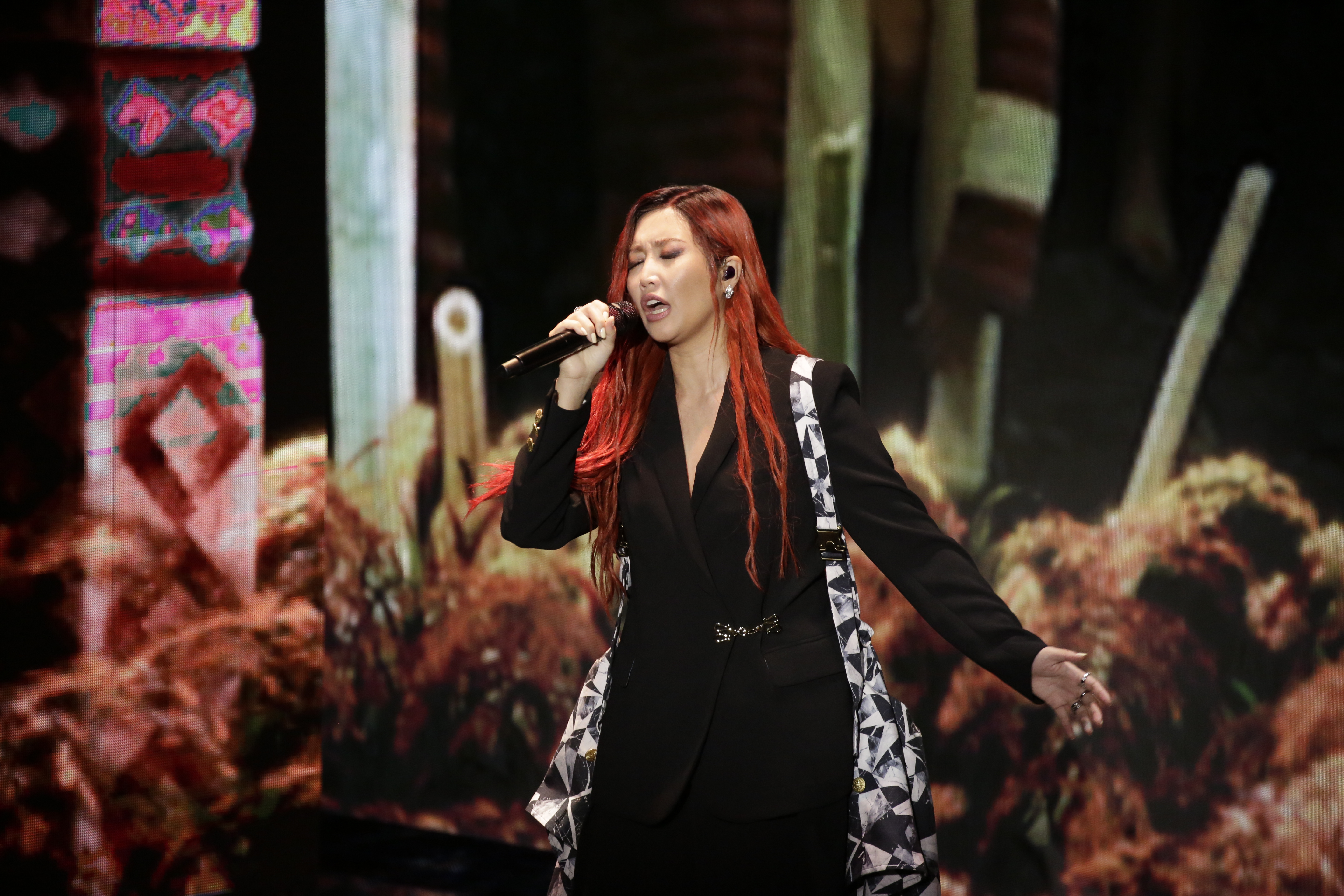 A-Lin擔任表演嘉賓，以母語演唱第52屆金馬獎最佳原創電影歌曲〈不要放棄〉以及〈ROMADIW〉。