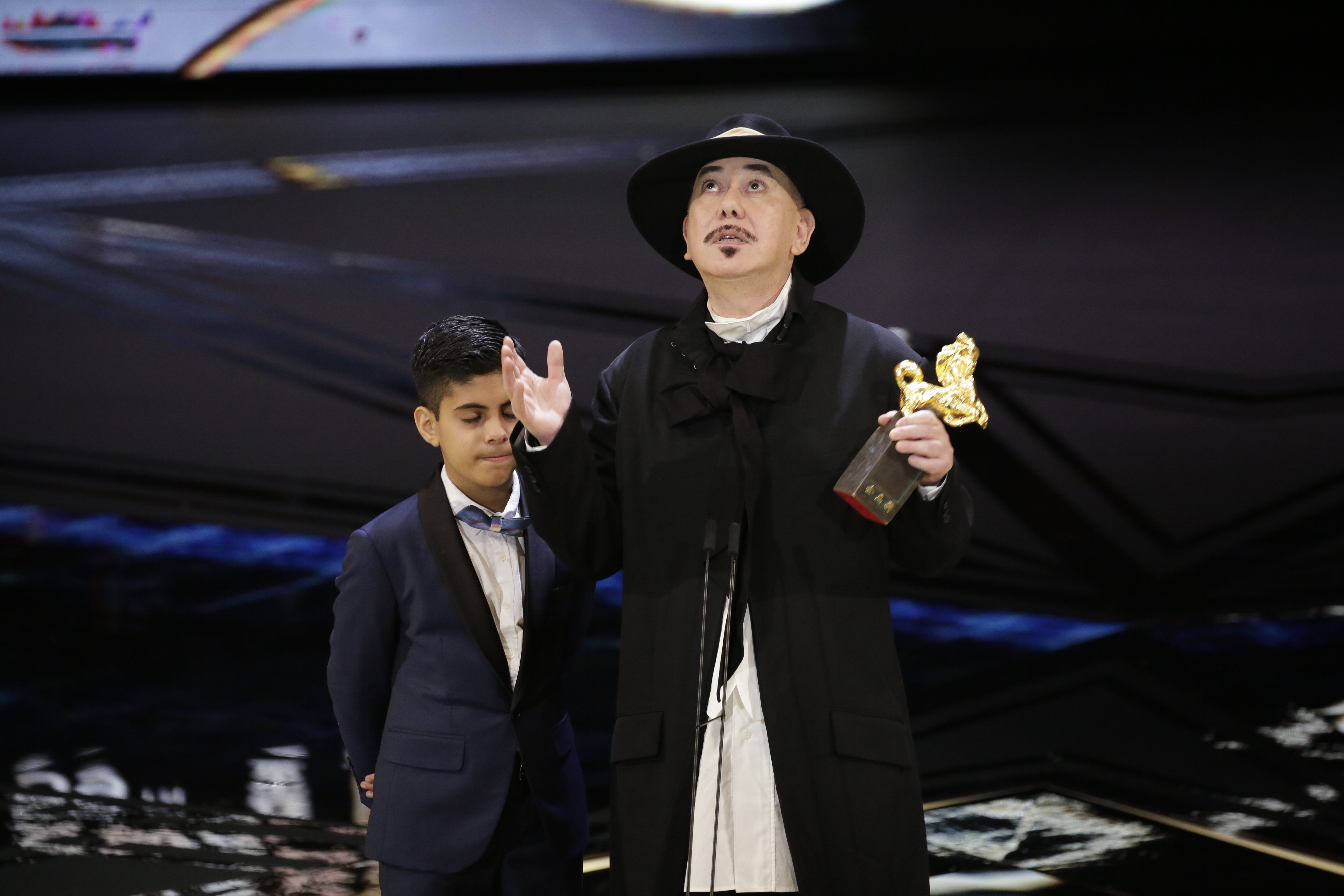 黃秋生說到新導演總是為他帶來好運，第三度爭奪金馬影帝，他終於以《白日青春》拿下獎項。