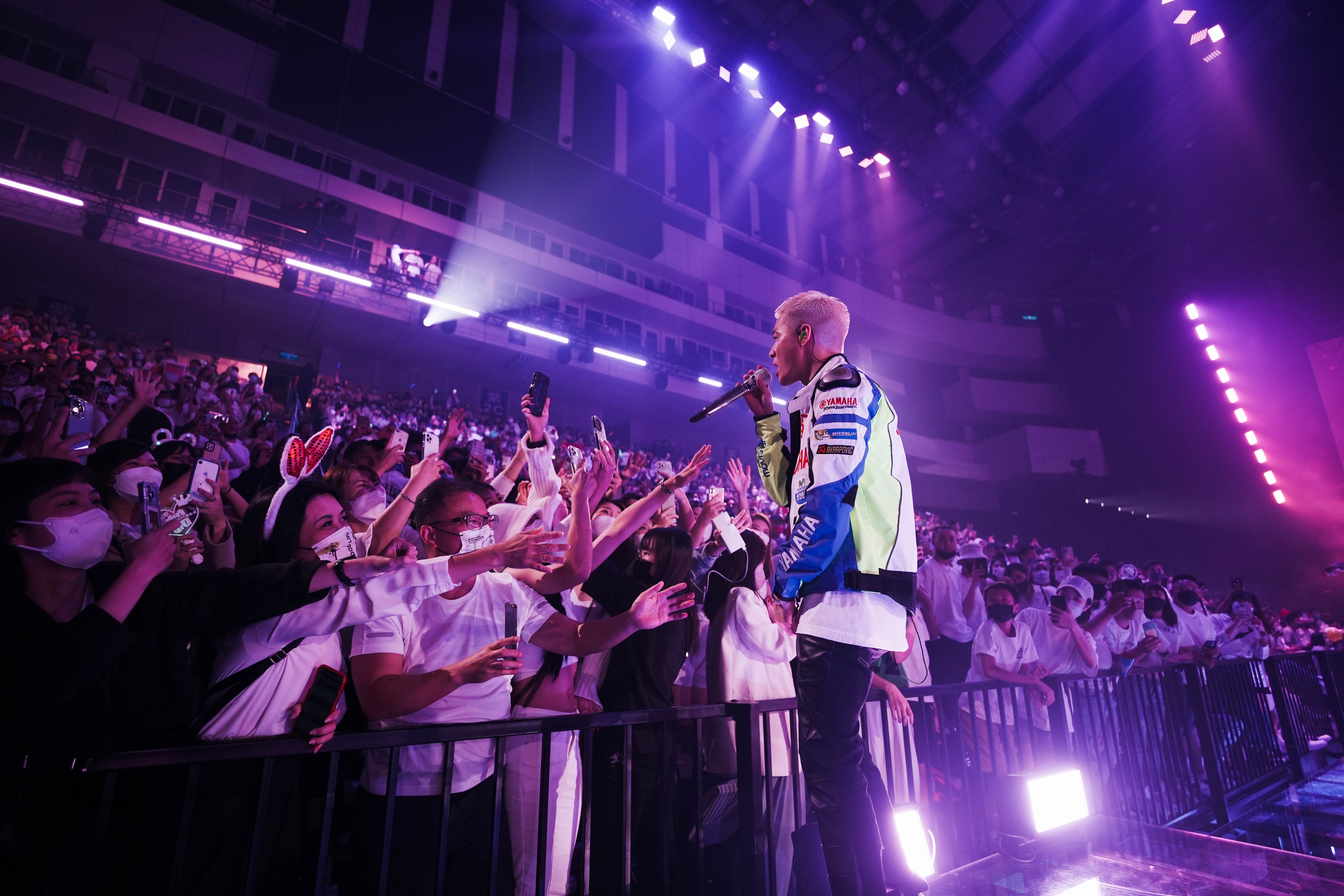 周湯豪在小巨蛋開唱。（環球唱片提供）