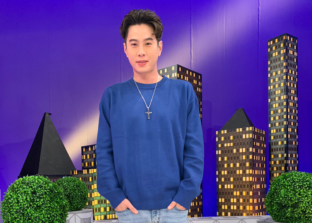 吳東諺上節目分享出國旅遊的驚魂經驗。(衛視中文台提供)