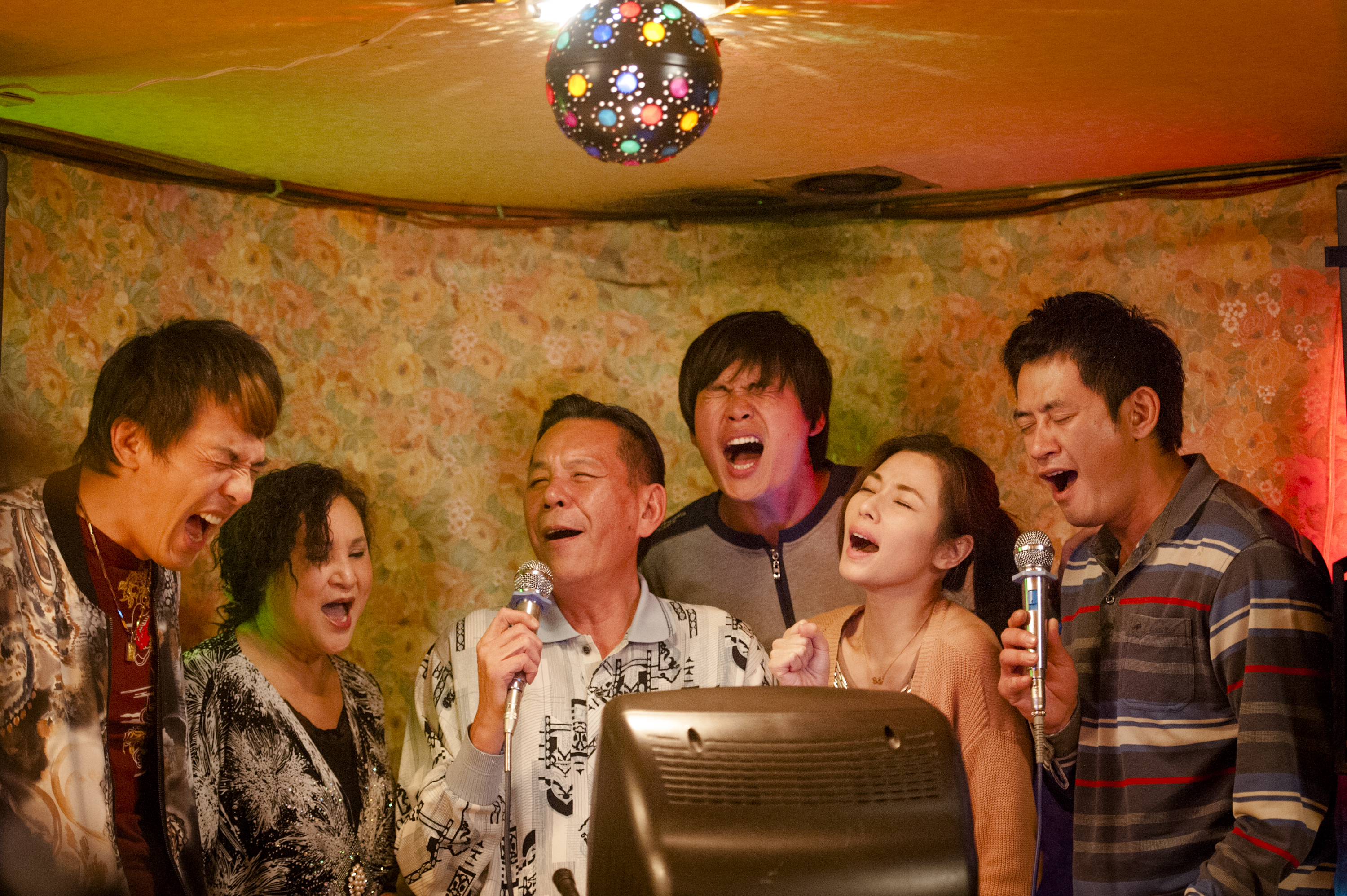 紀念影展將放映《愛琳娜》，紀念影人（圖左三）龍劭華。（國家影視聽中心提供）