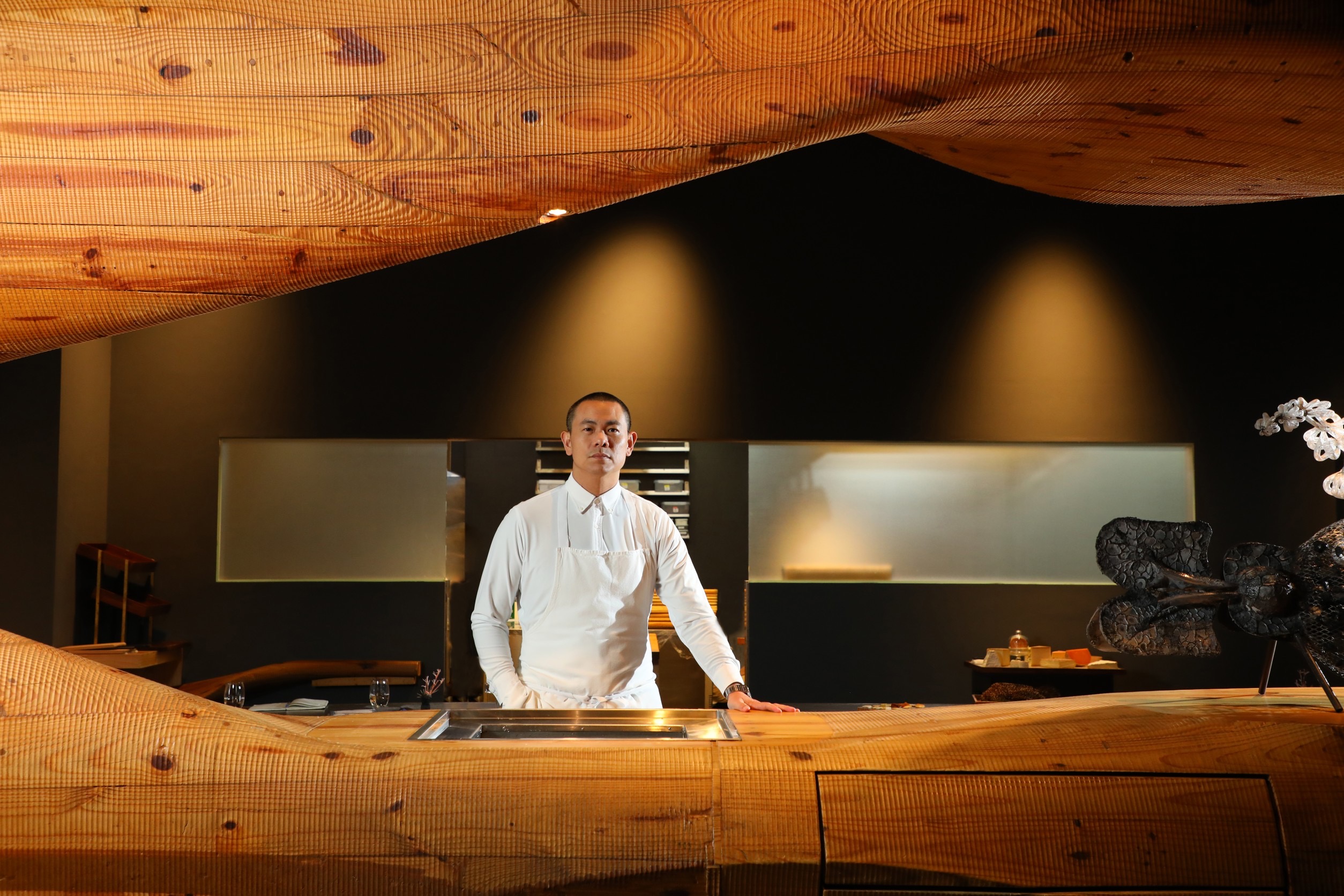 名廚江振誠在後疫情時代將嘗試更多元的挑戰，如創建可客製化的Winetail酒廠及開發牛肉麵即食包。